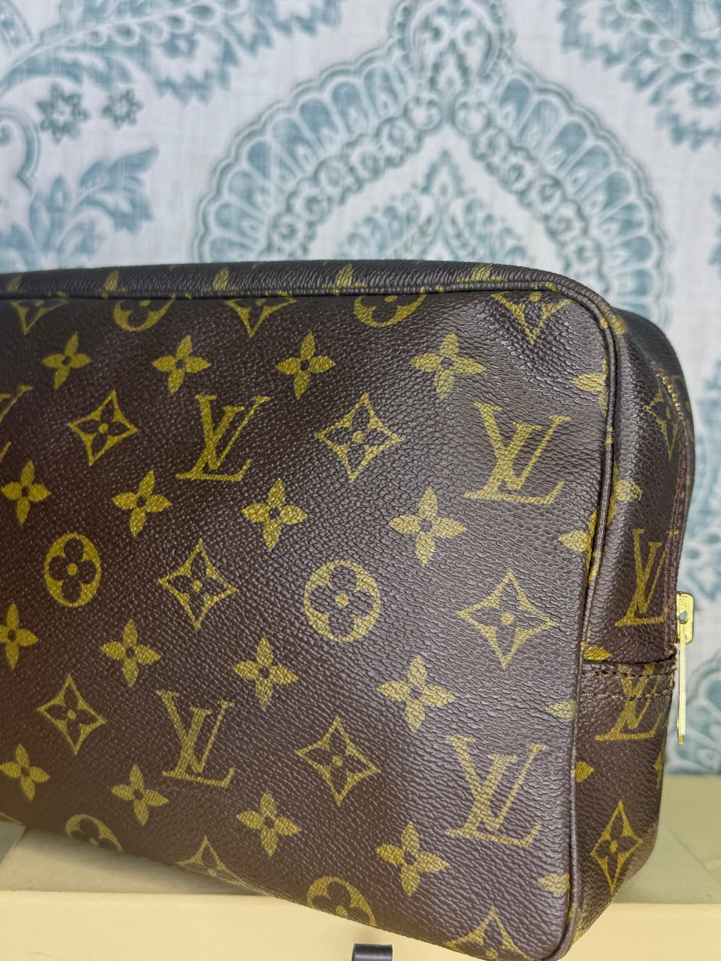 Louis Vuitton Trousse 28