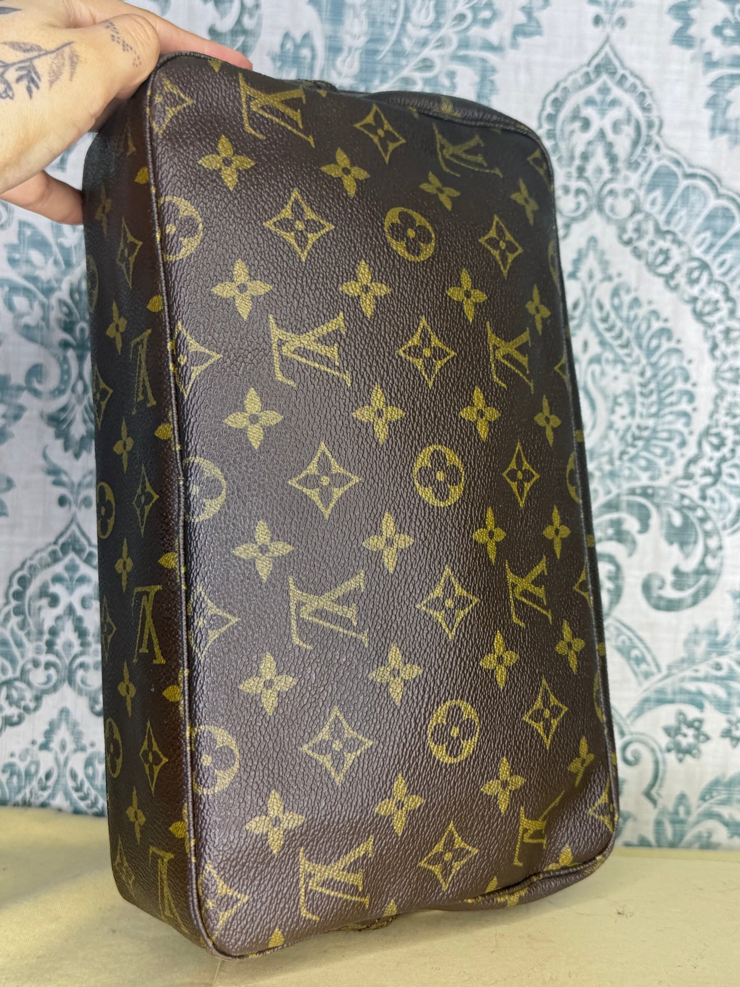 Louis Vuitton Trousse 28