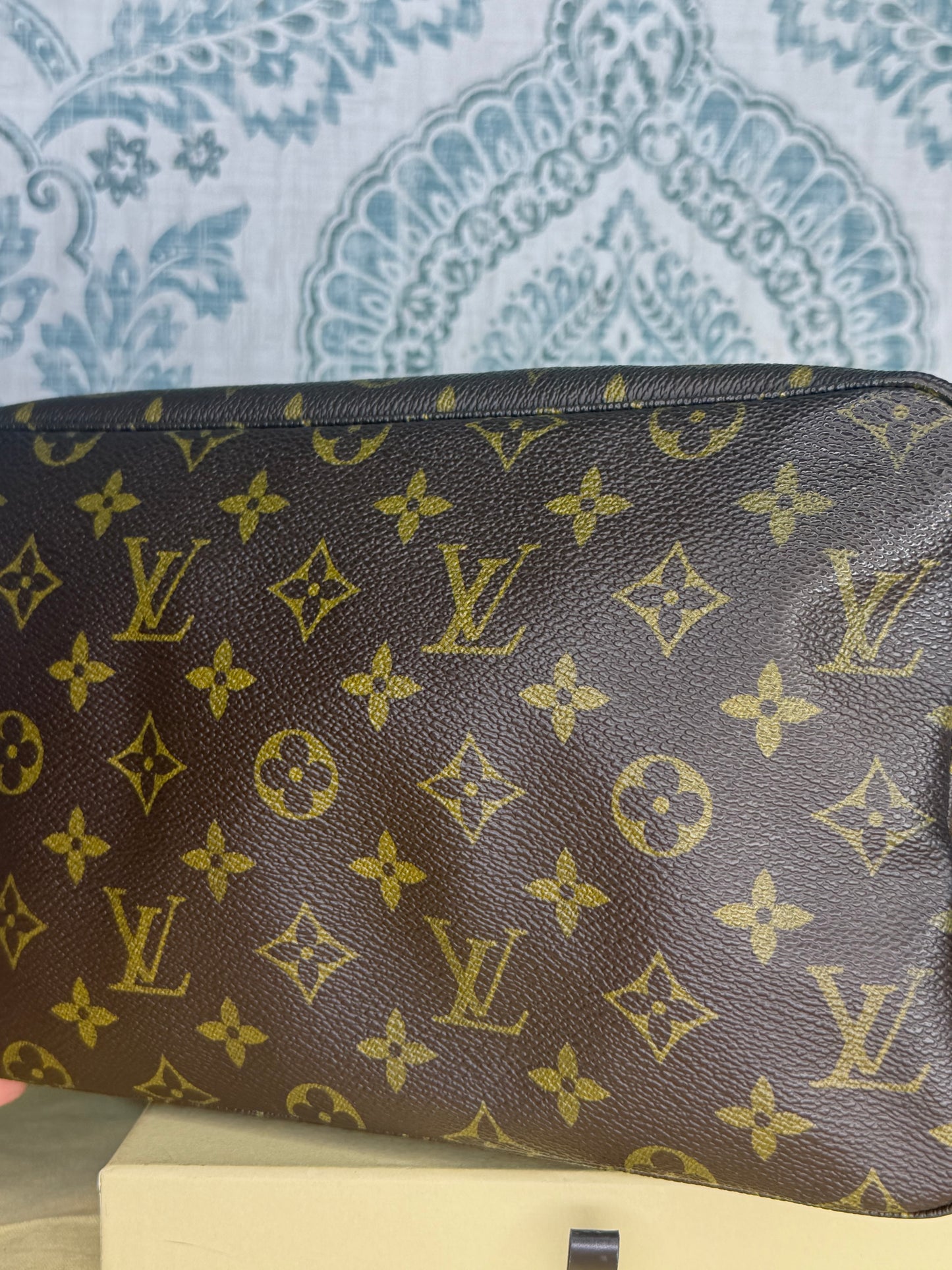 Louis Vuitton Trousse 28