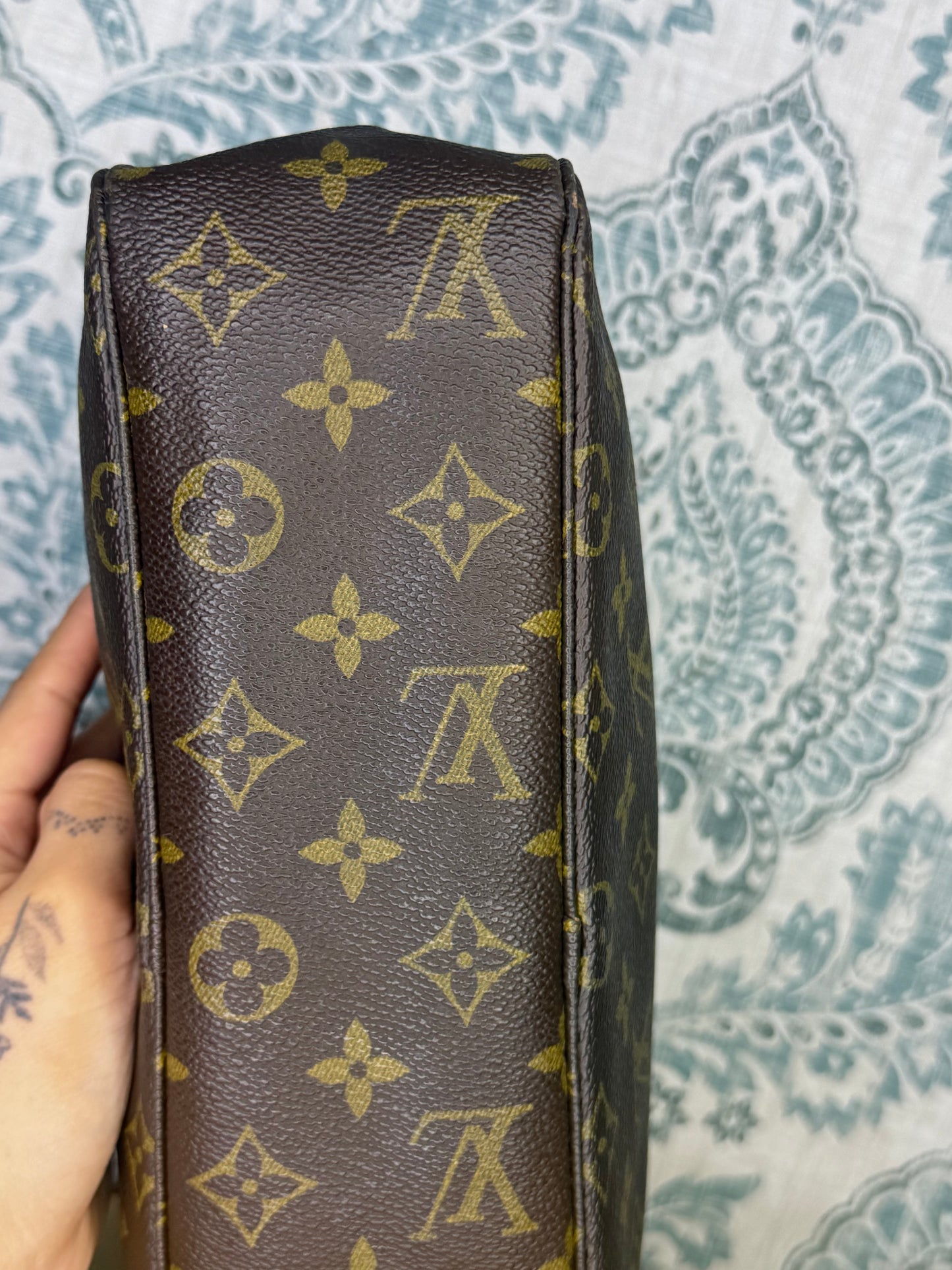 Louis Vuitton Trousse 28