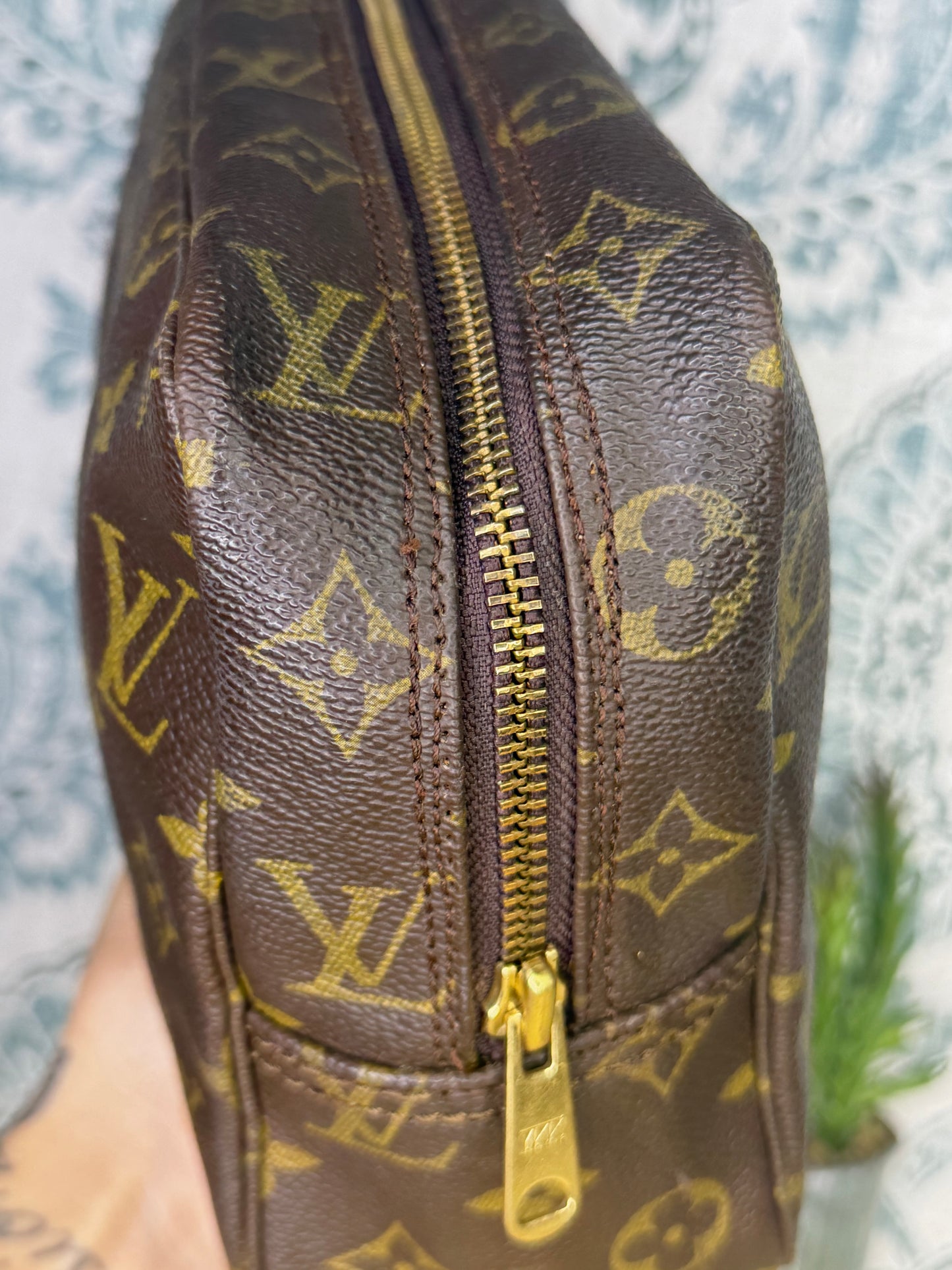 Louis Vuitton Trousse 28