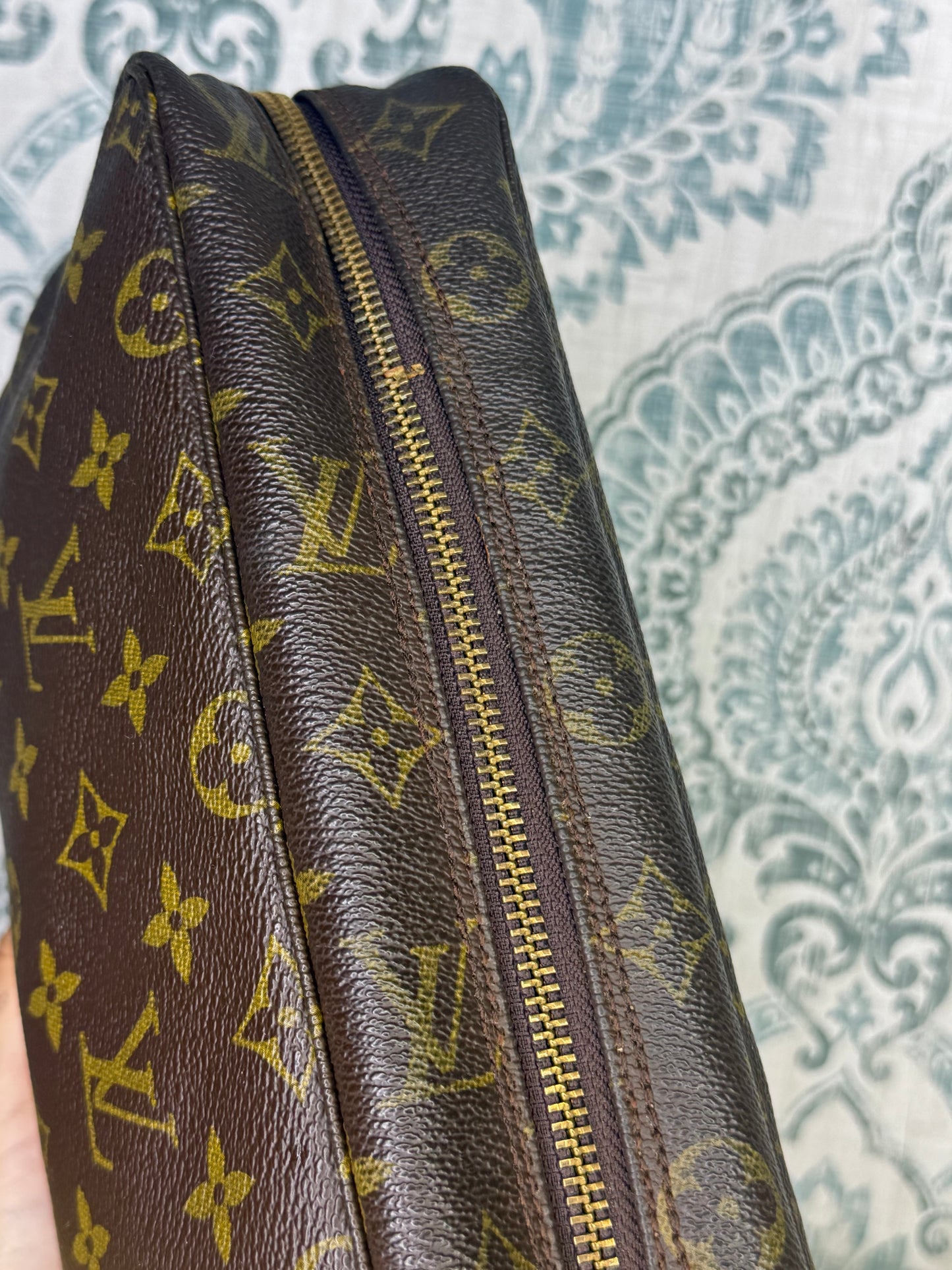 Louis Vuitton Trousse 28