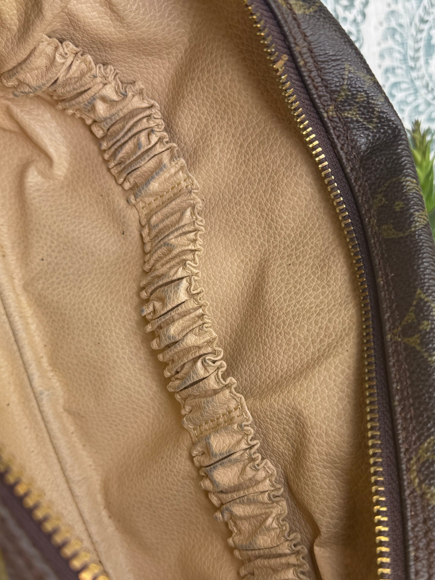 Louis Vuitton Trousse 28