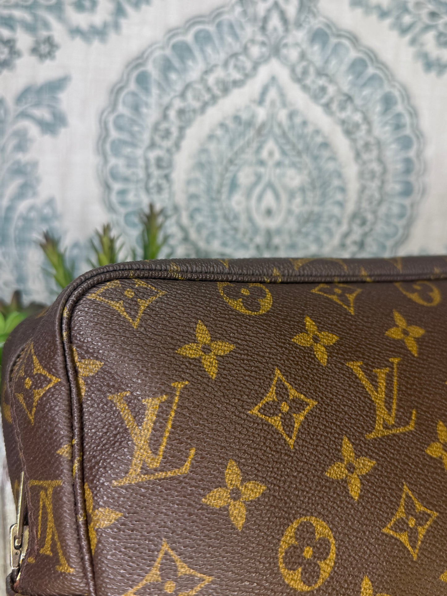 Louis Vuitton Trousse 28