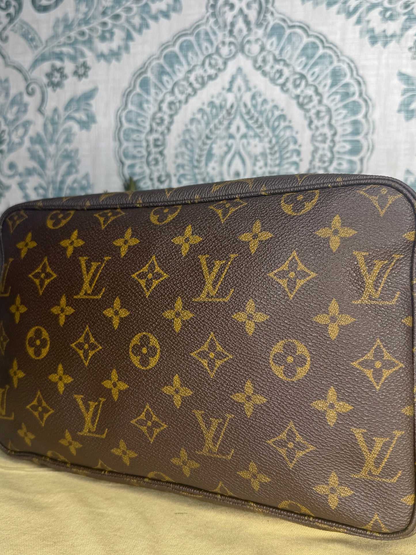 Louis Vuitton Trousse 28