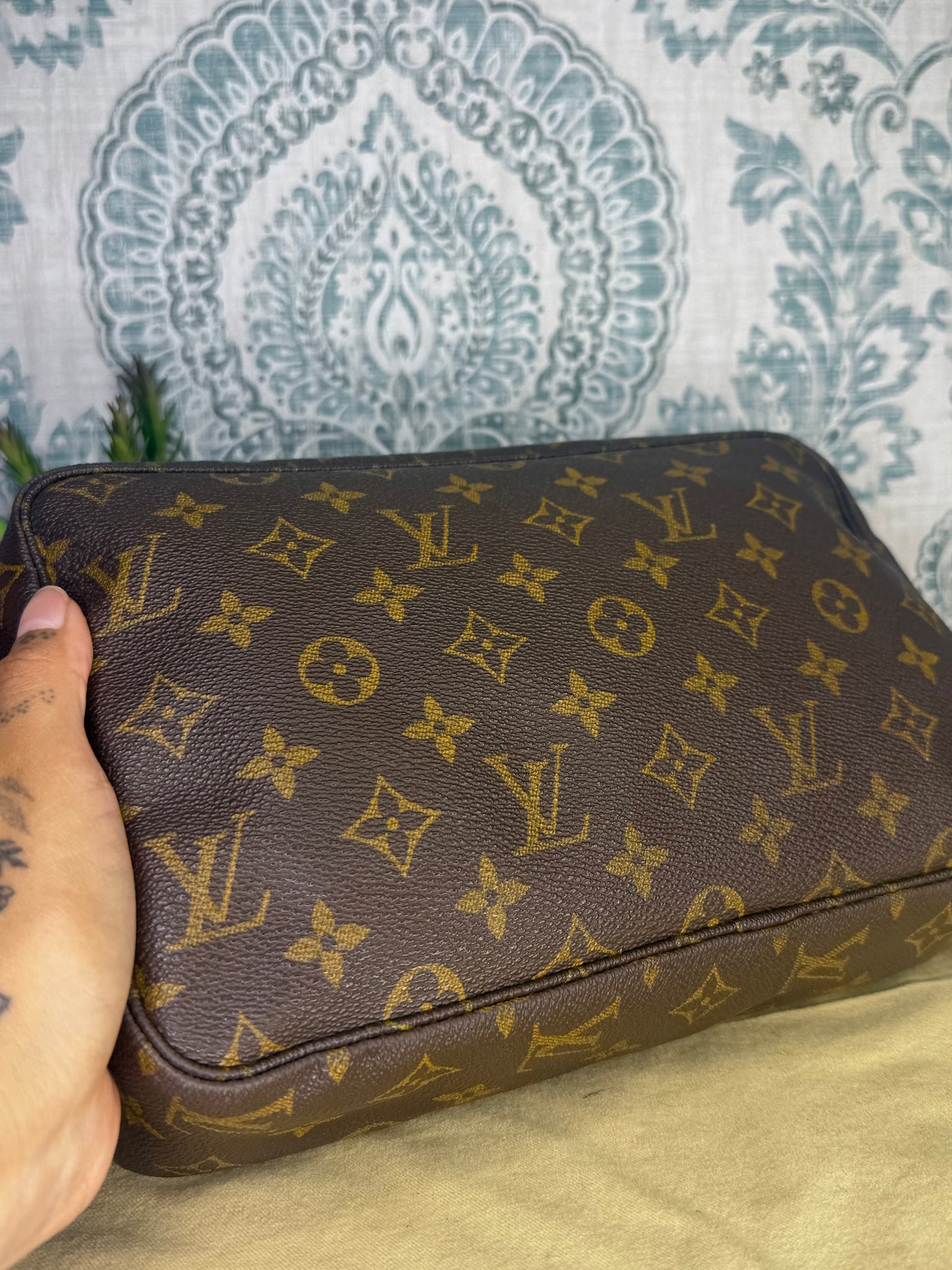 Louis Vuitton Trousse 28