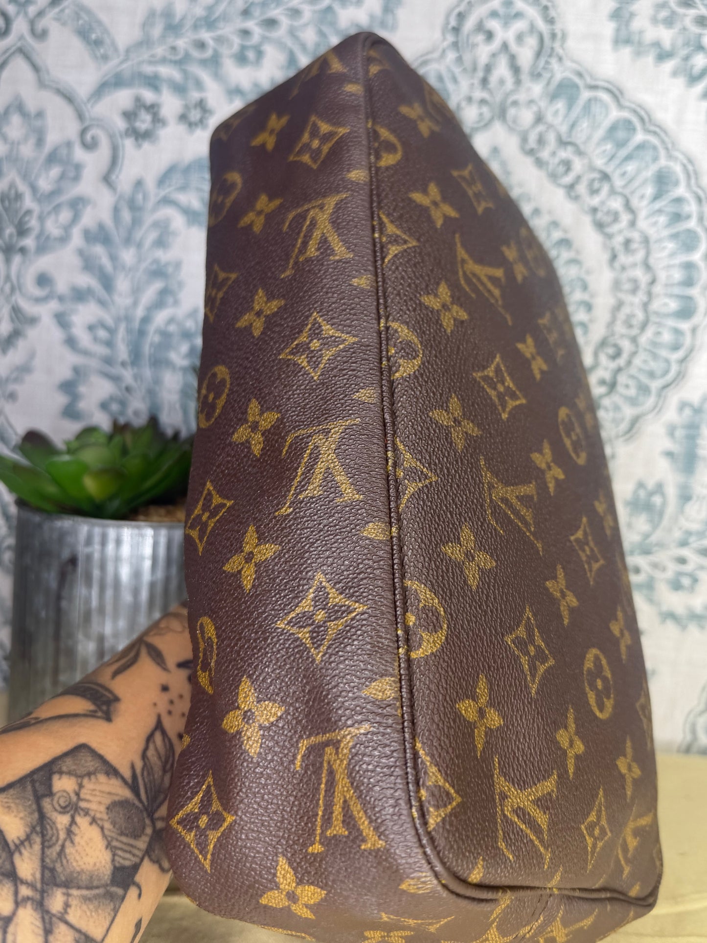 Louis Vuitton Trousse 28