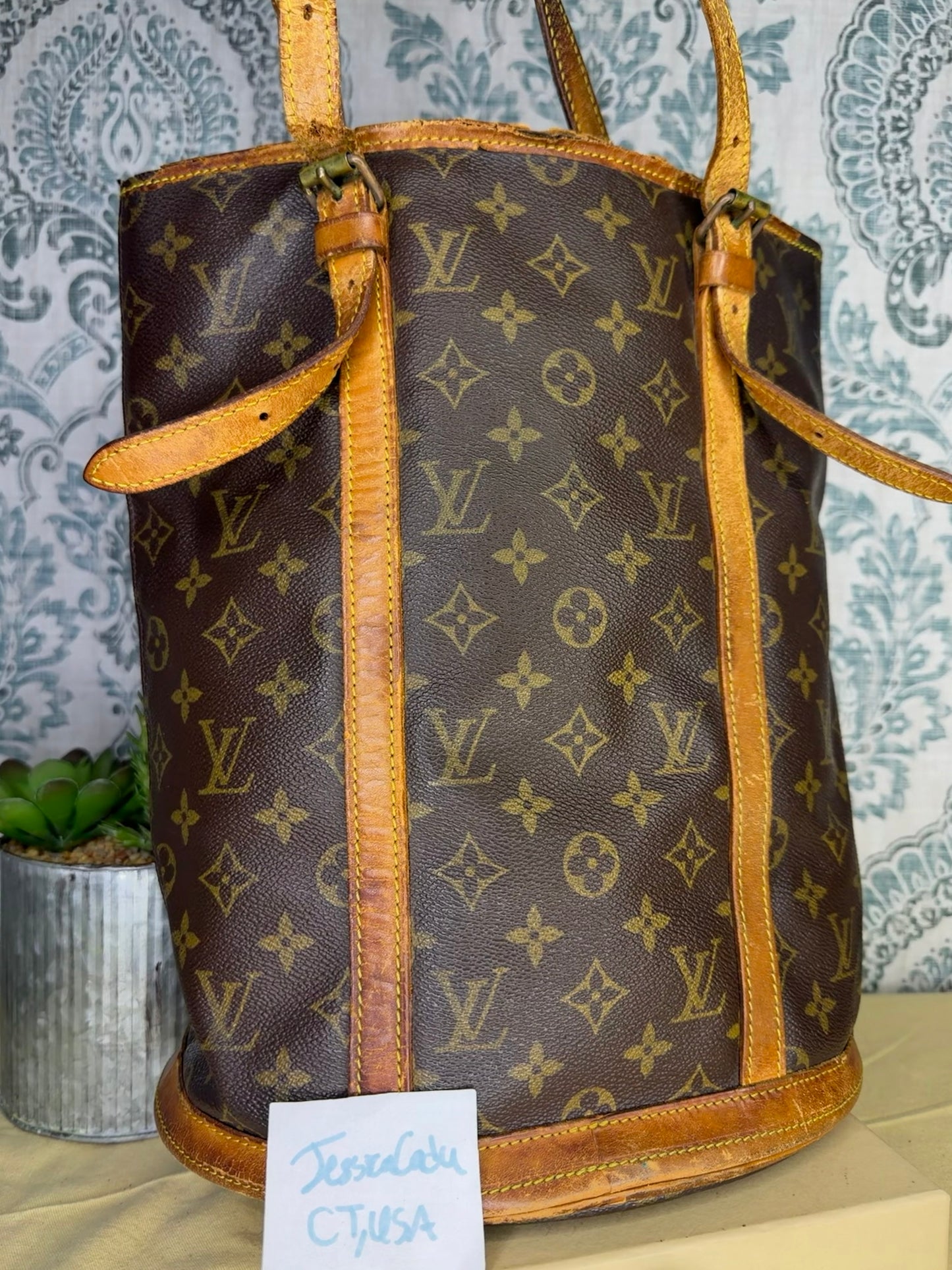 Louis Vuitton Bucket GM #1