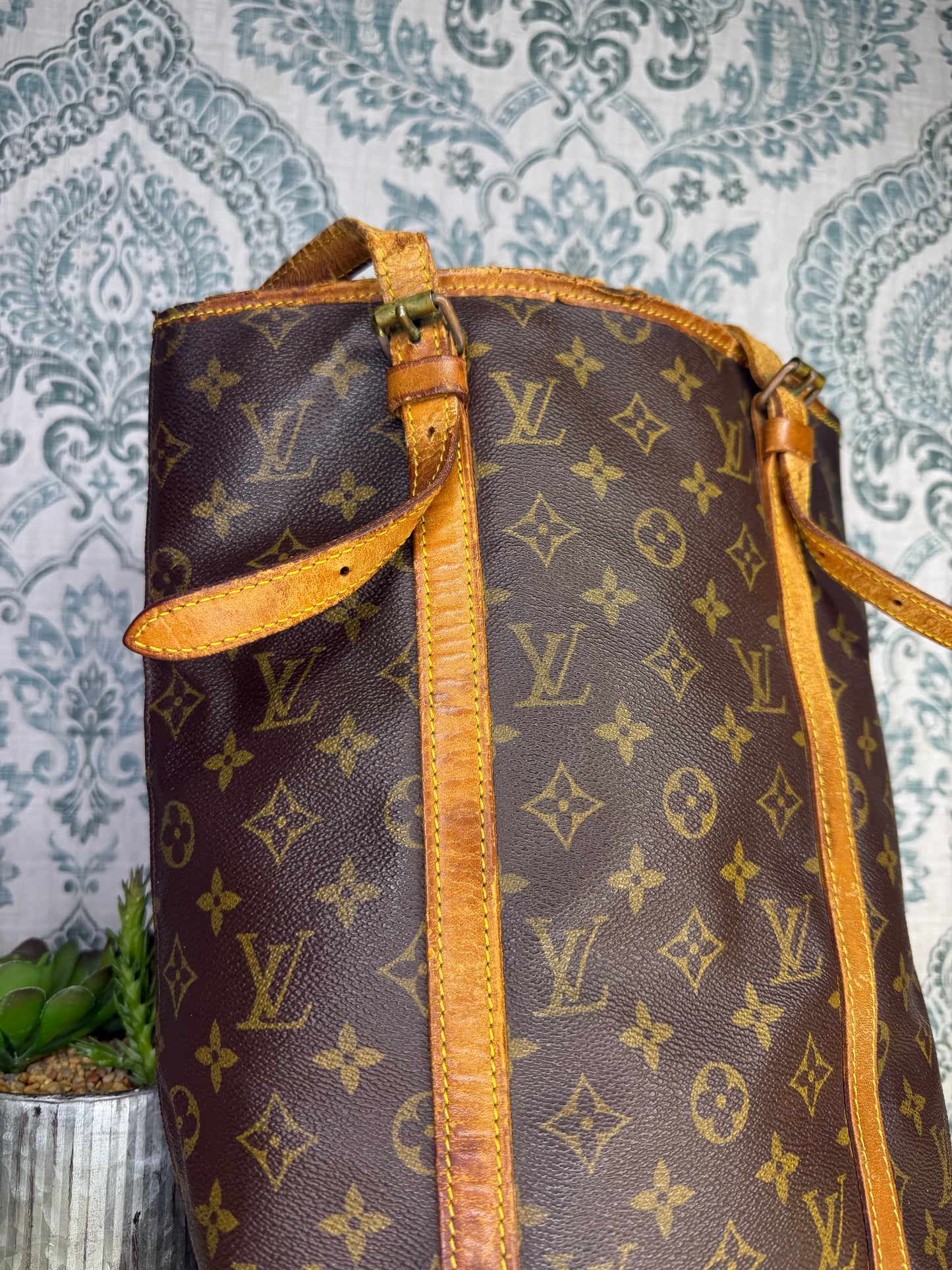 Louis Vuitton Bucket GM #1