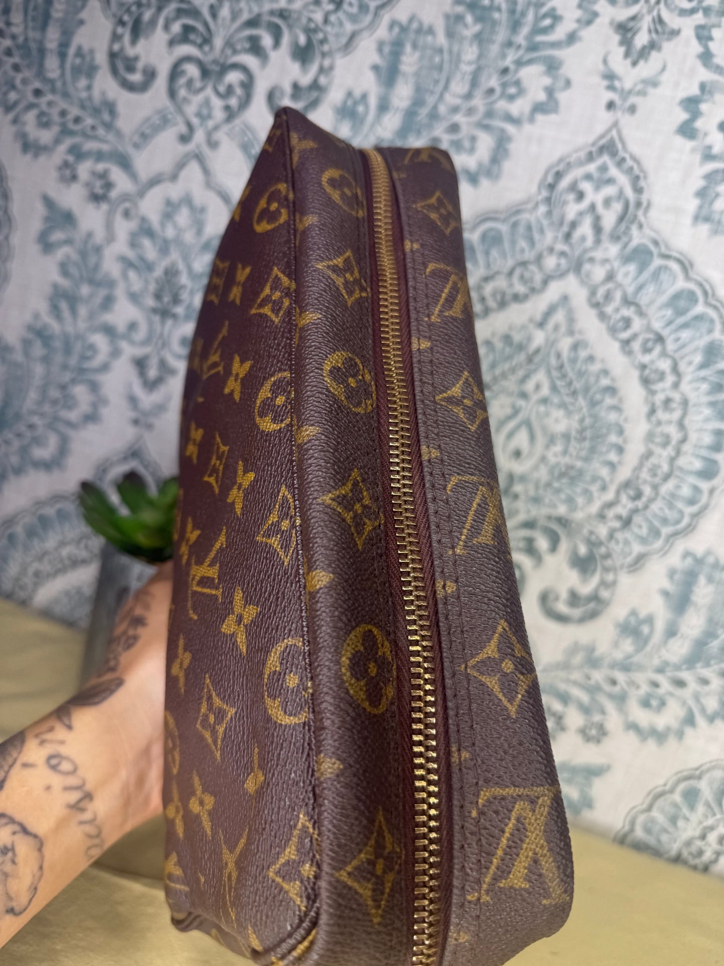 Louis Vuitton Trousse 28