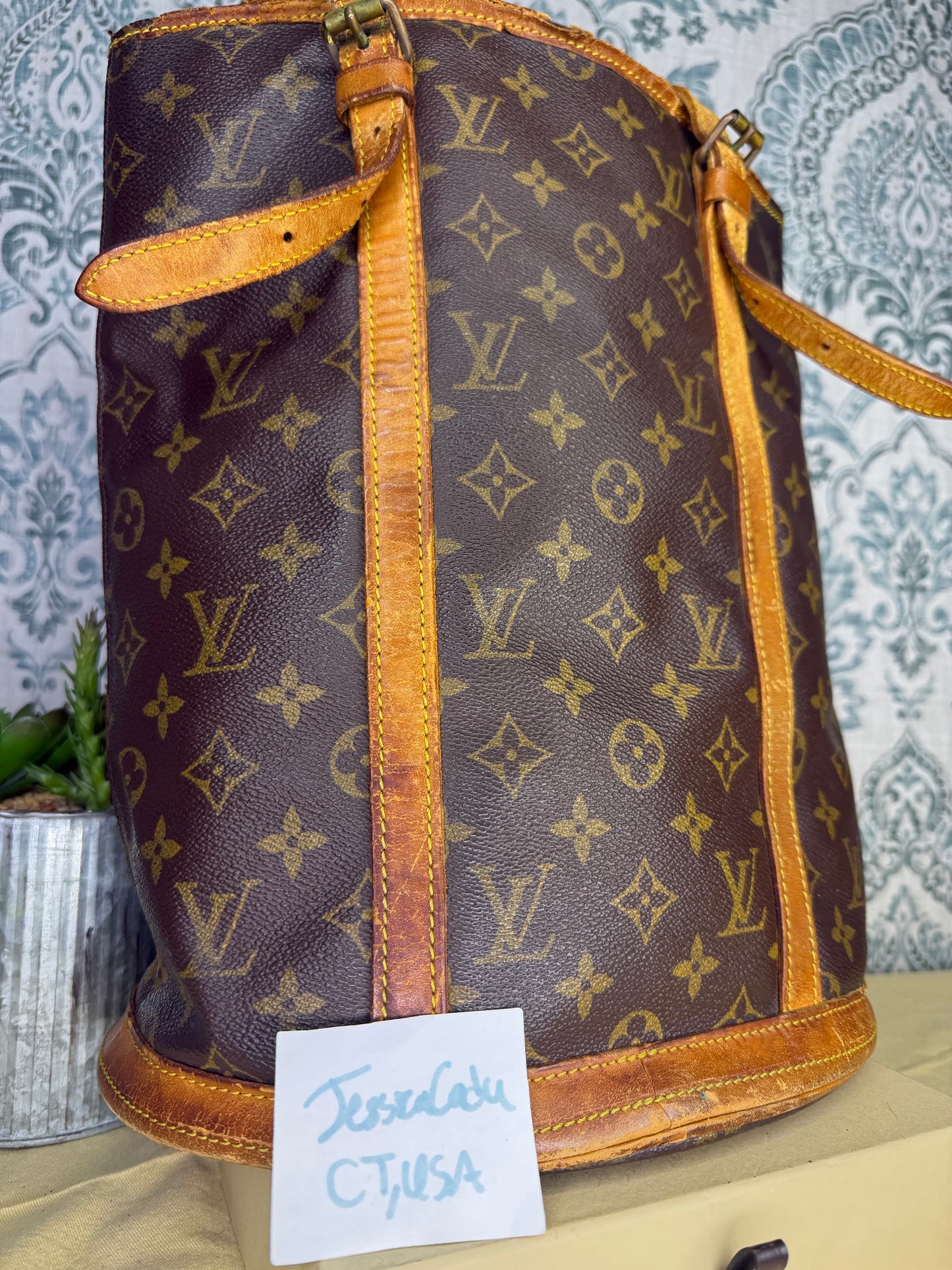 Louis Vuitton Bucket GM #1