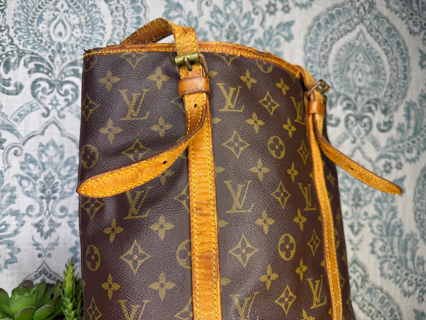 Louis Vuitton Bucket GM #1