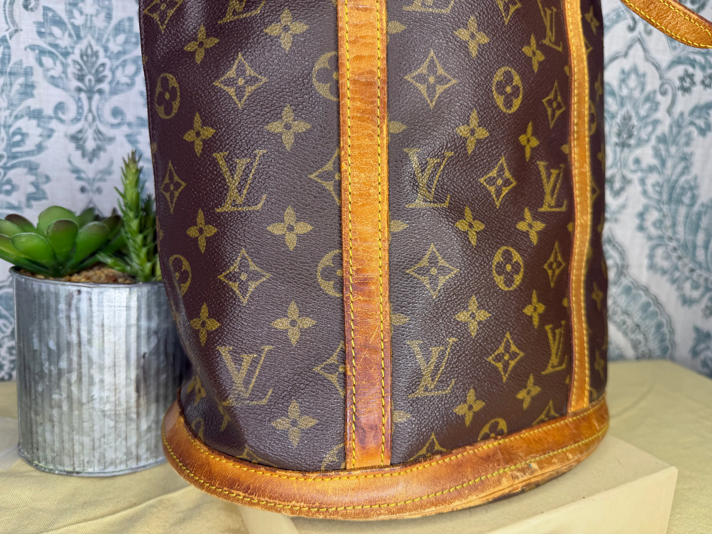 Louis Vuitton Bucket GM #1