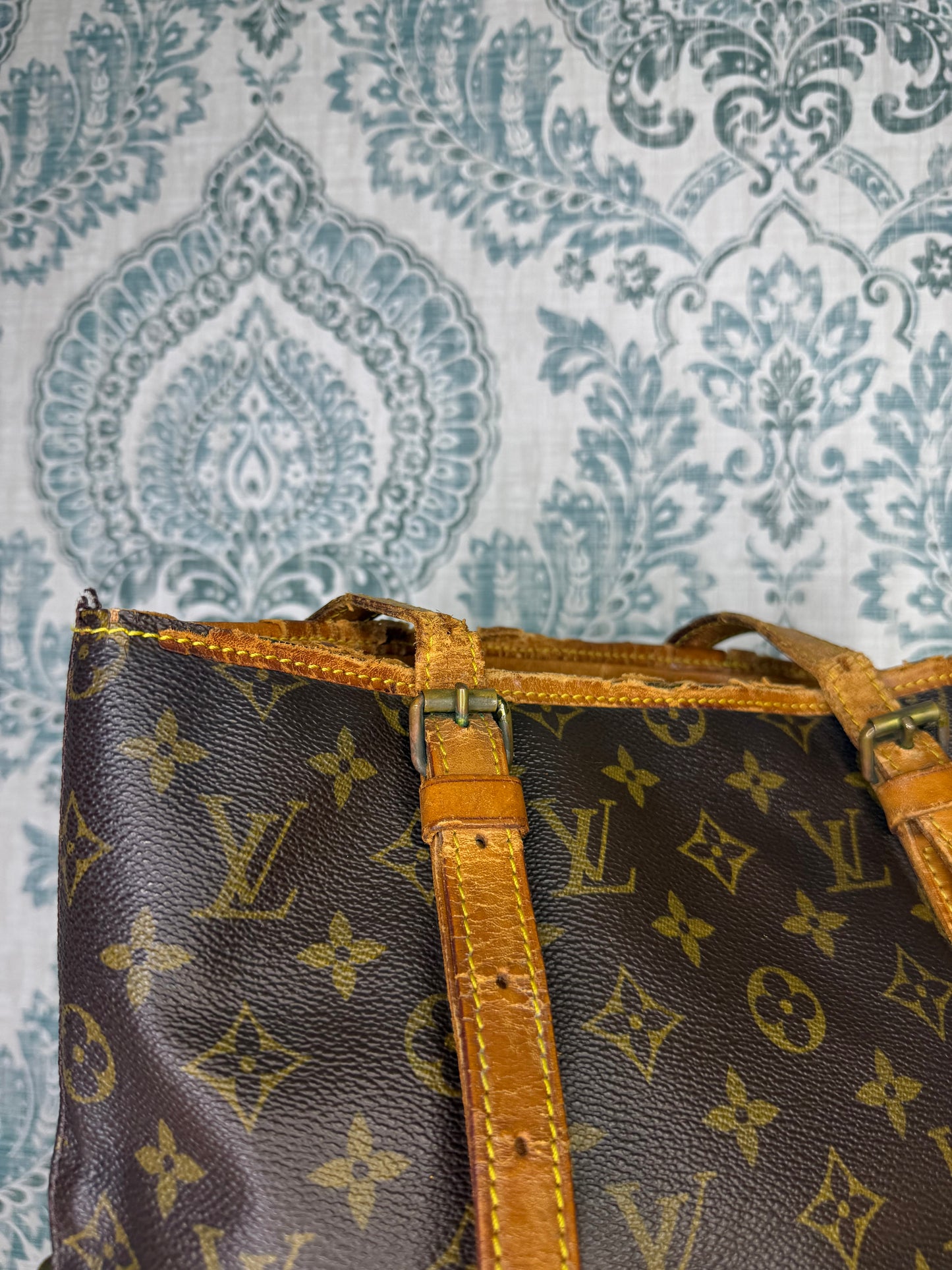 Louis Vuitton Bucket GM #1