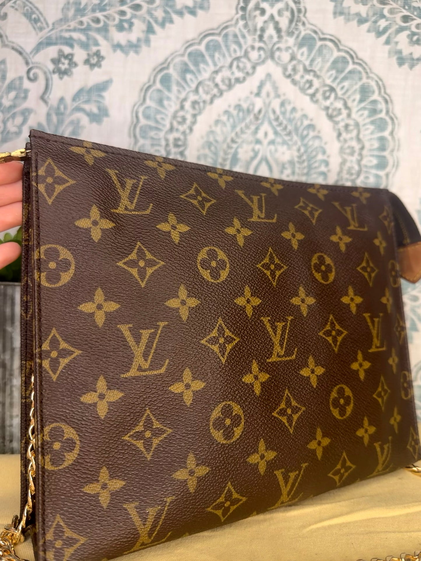 Louis Vuitton Monogram Toiletry 26