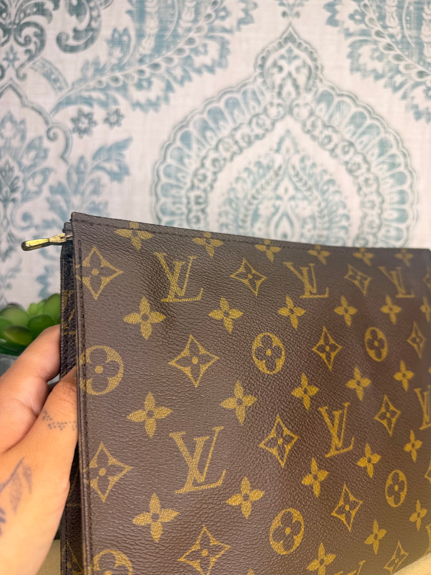 Louis Vuitton Monogram Toiletry 26