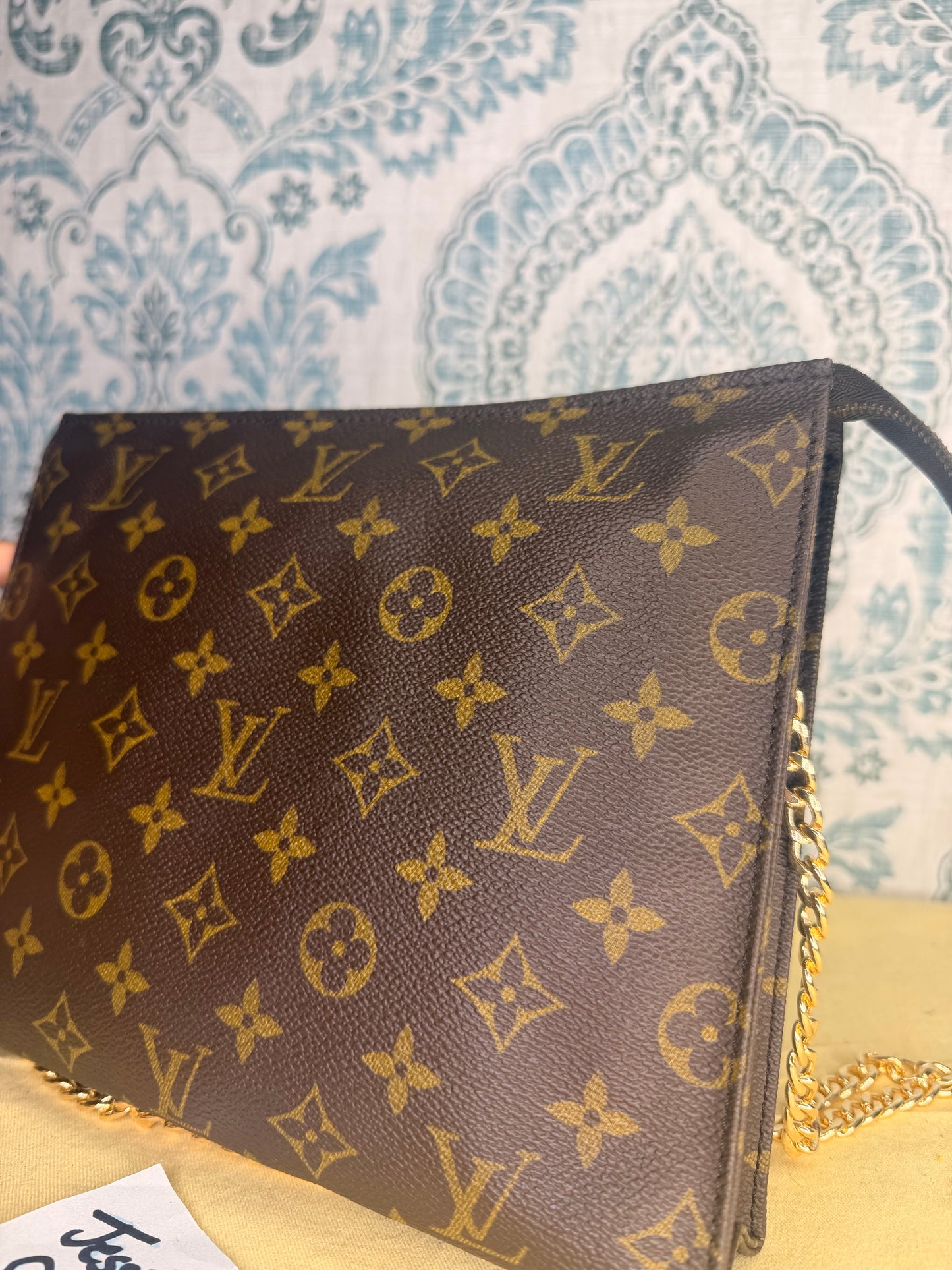 Louis Vuitton Monogram Toiletry 26