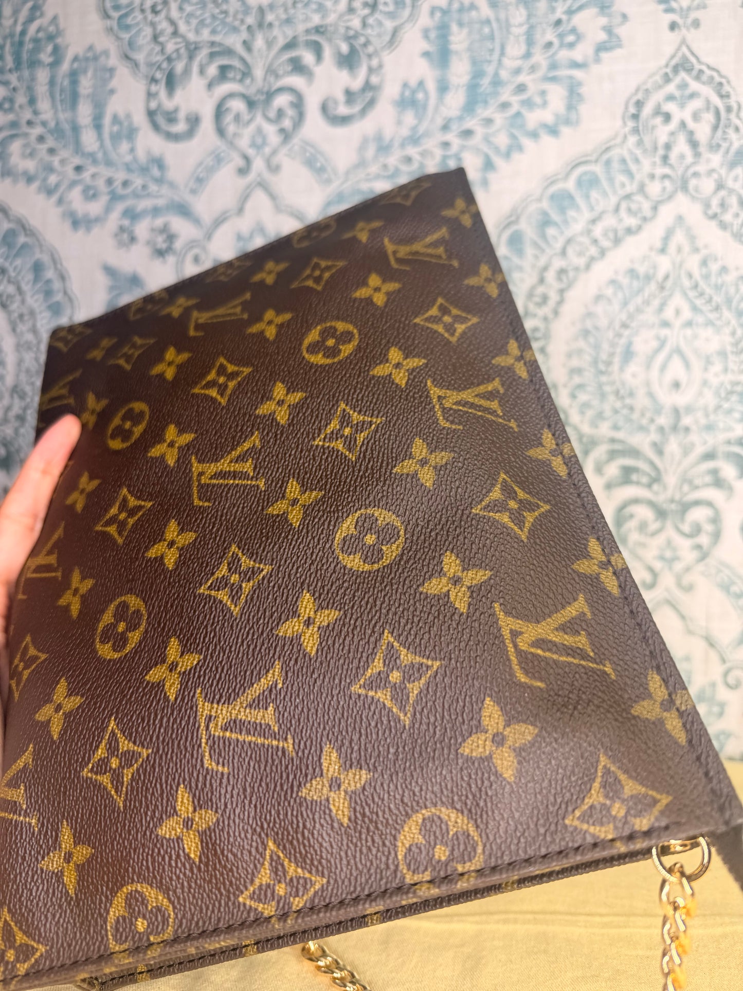 Louis Vuitton Monogram Toiletry 26