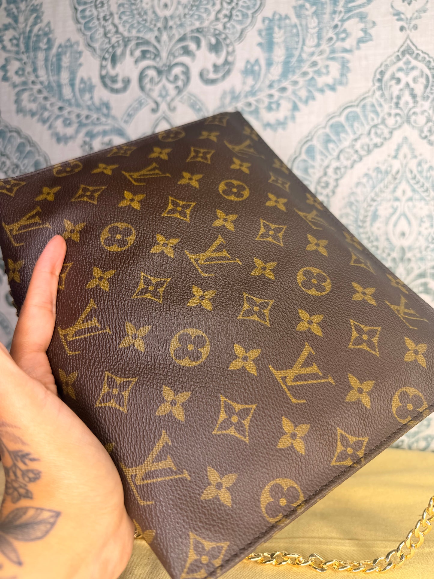 Louis Vuitton Monogram Toiletry 26