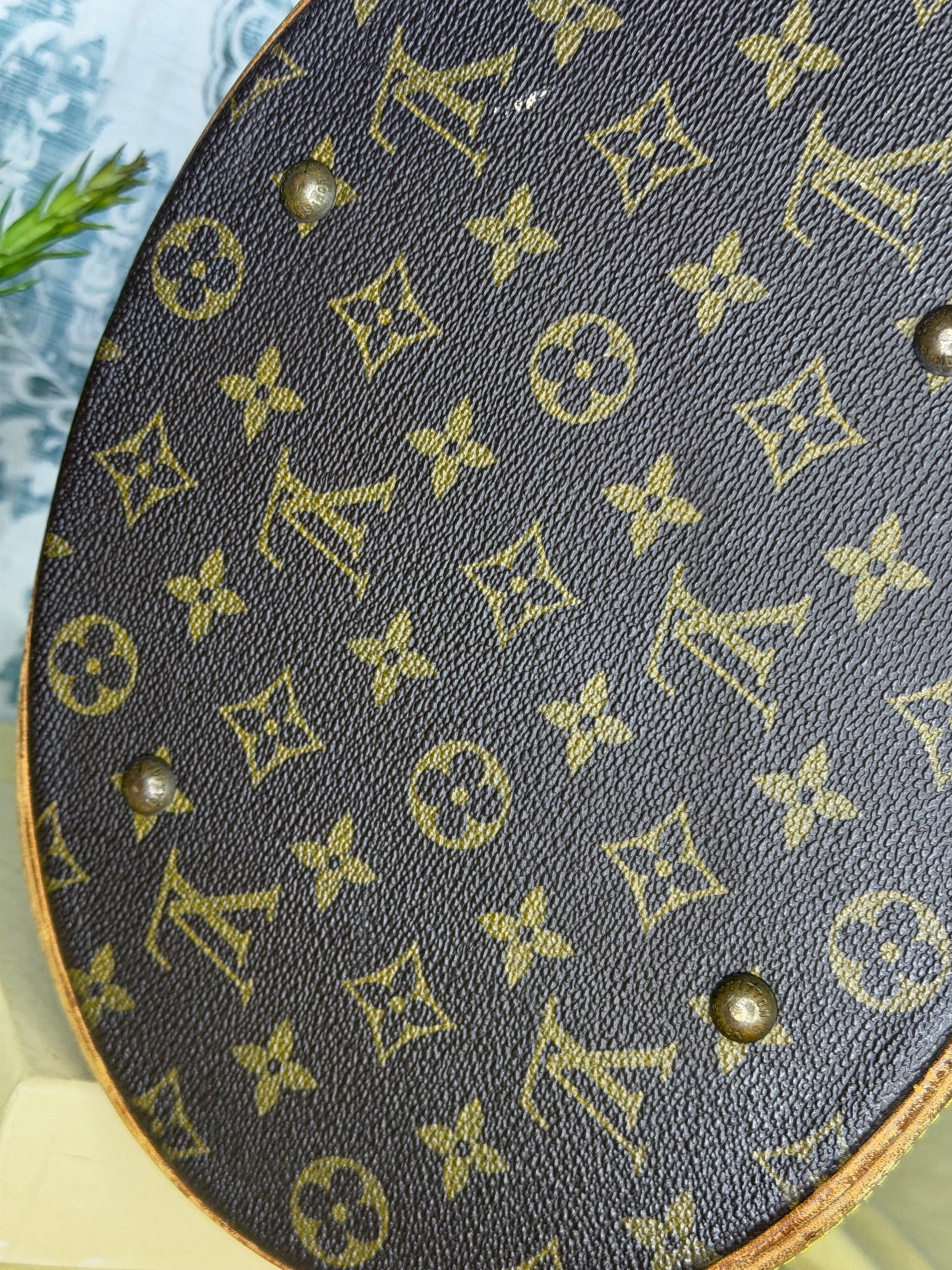 Louis Vuitton Bucket GM #1