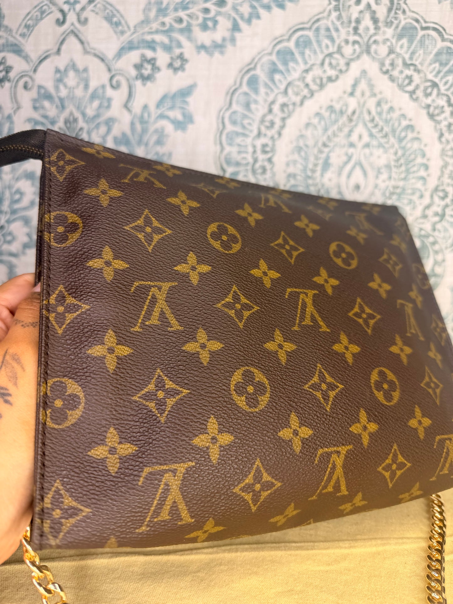 Louis Vuitton Monogram Toiletry 26