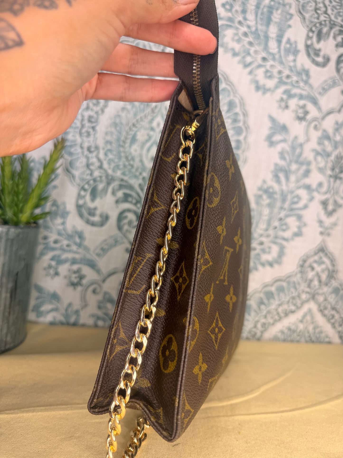 Louis Vuitton Monogram Toiletry 26