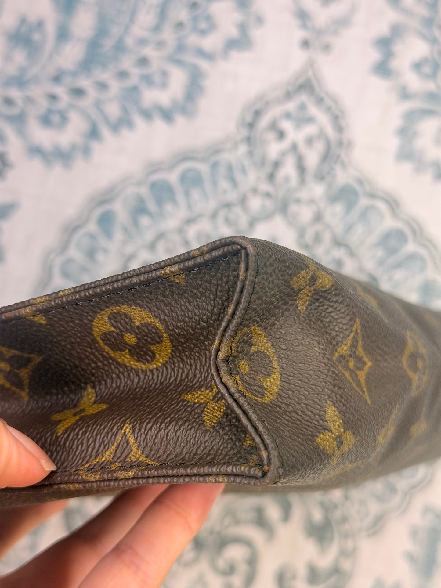 Louis Vuitton Monogram Toiletry 26