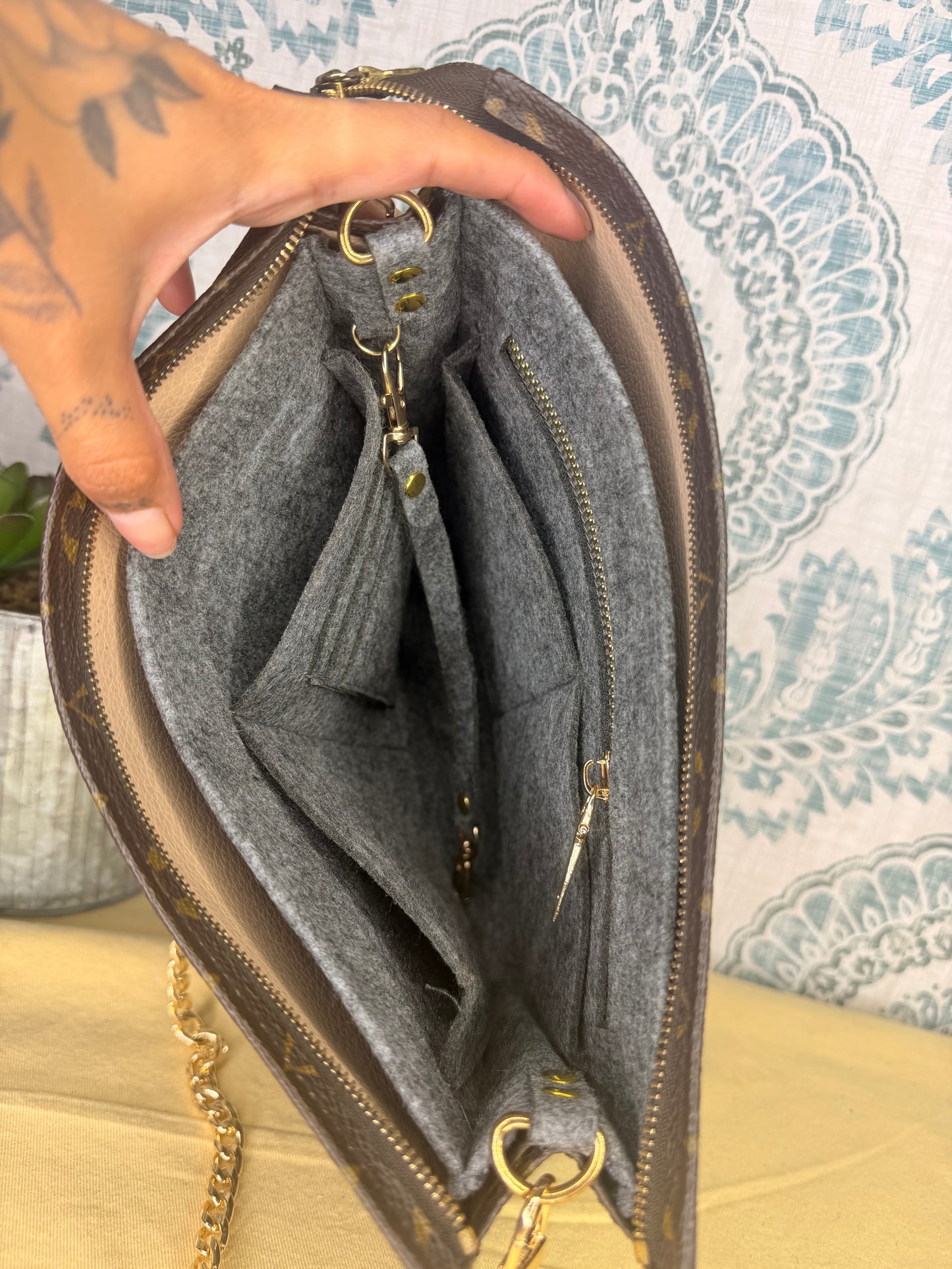 Louis Vuitton Monogram Toiletry 26