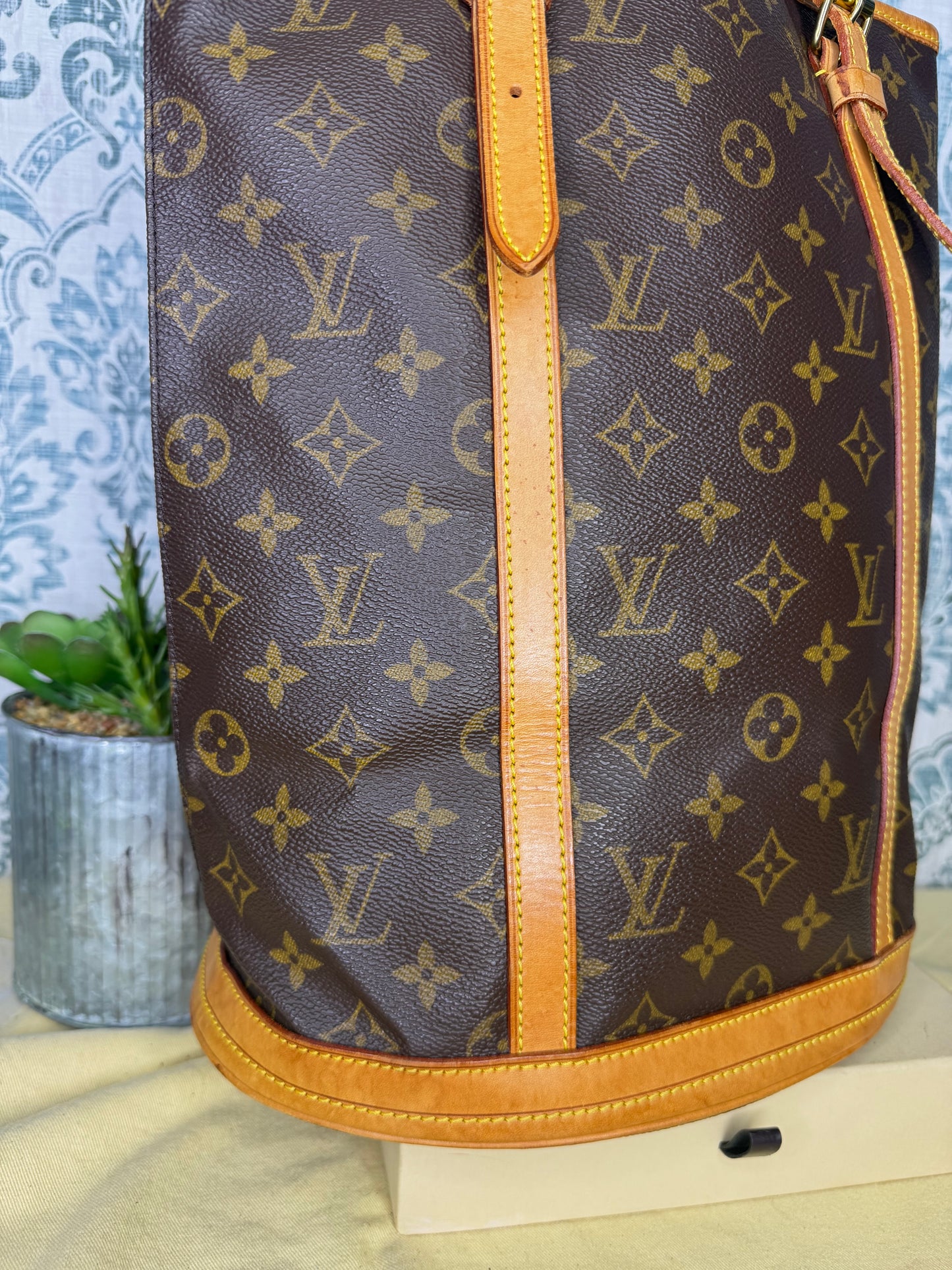 Louis Vuitton Bucket GM #2