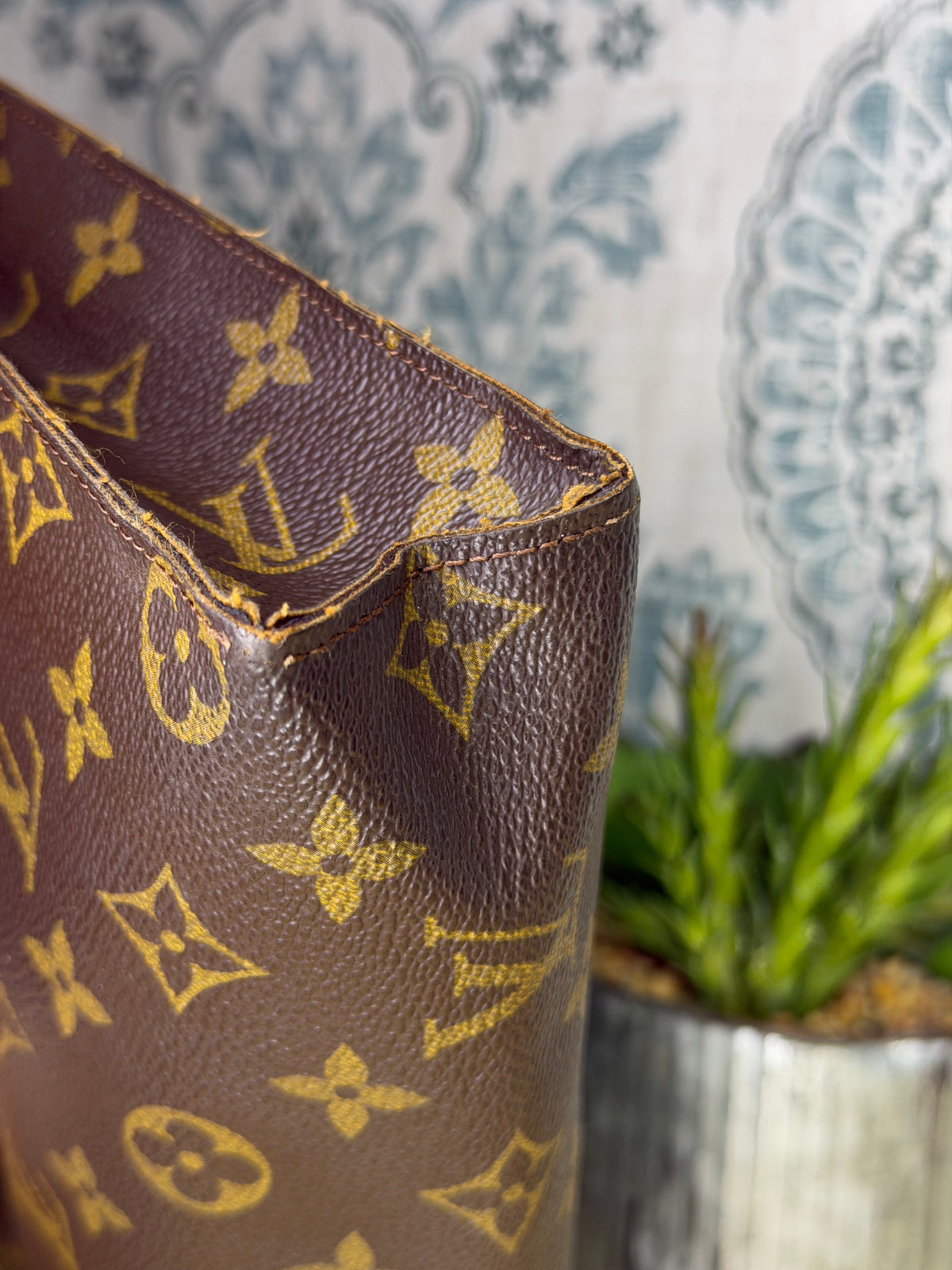 Louis Vuitton Monogram Toiletry 26  #1