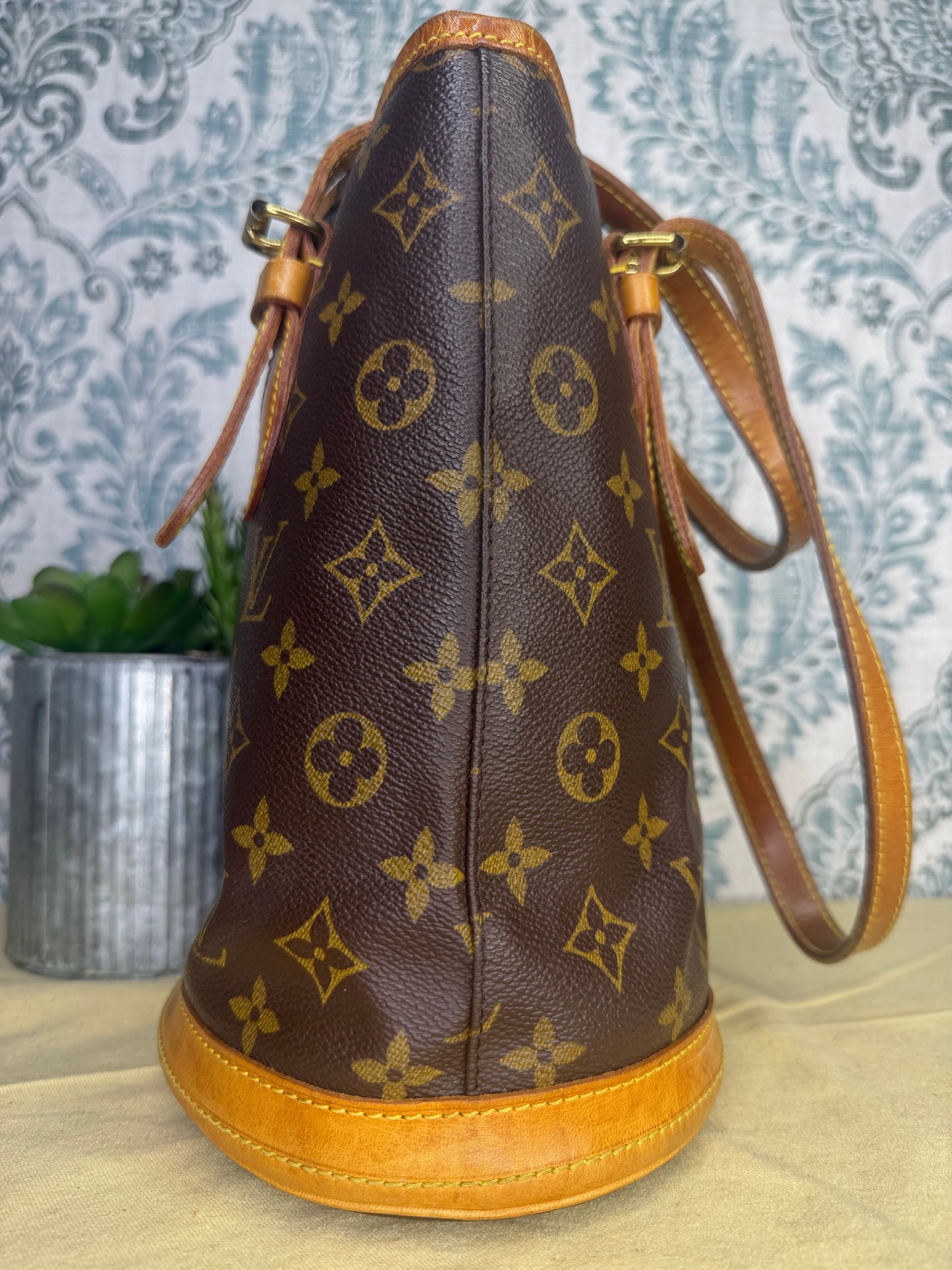 Louis Vuitton Monogram Bucket PM