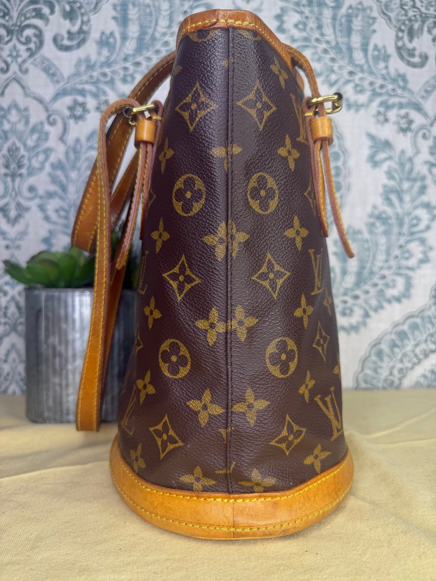 Louis Vuitton Monogram Bucket PM
