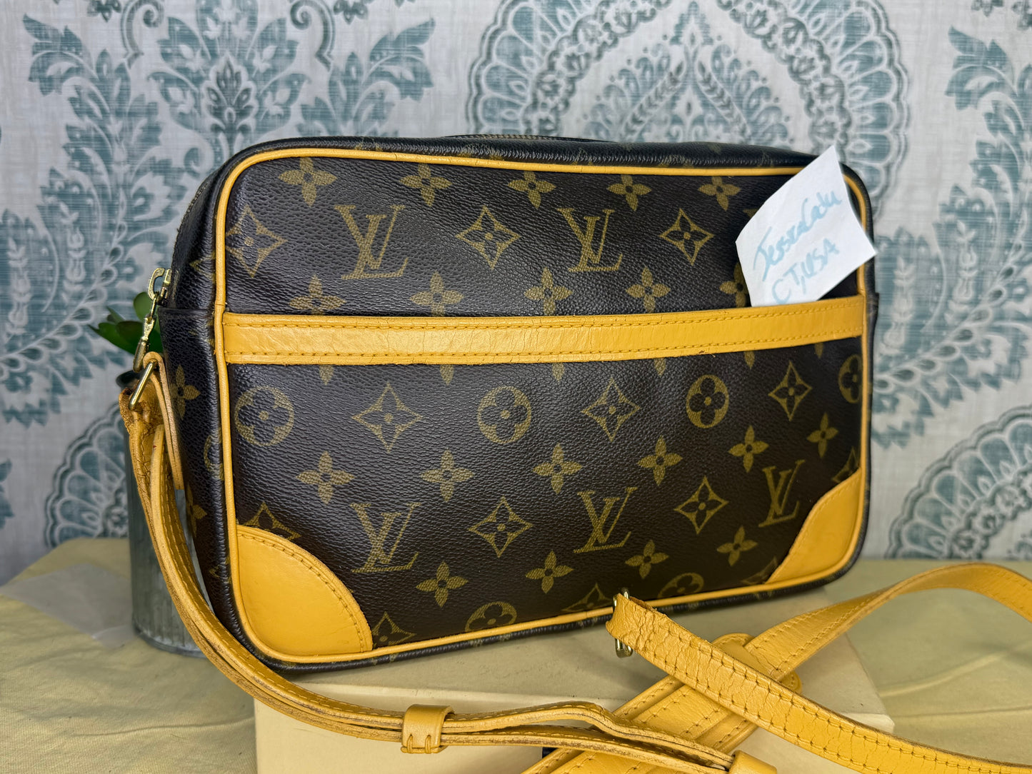 Louis Vuitton Trocadero 27