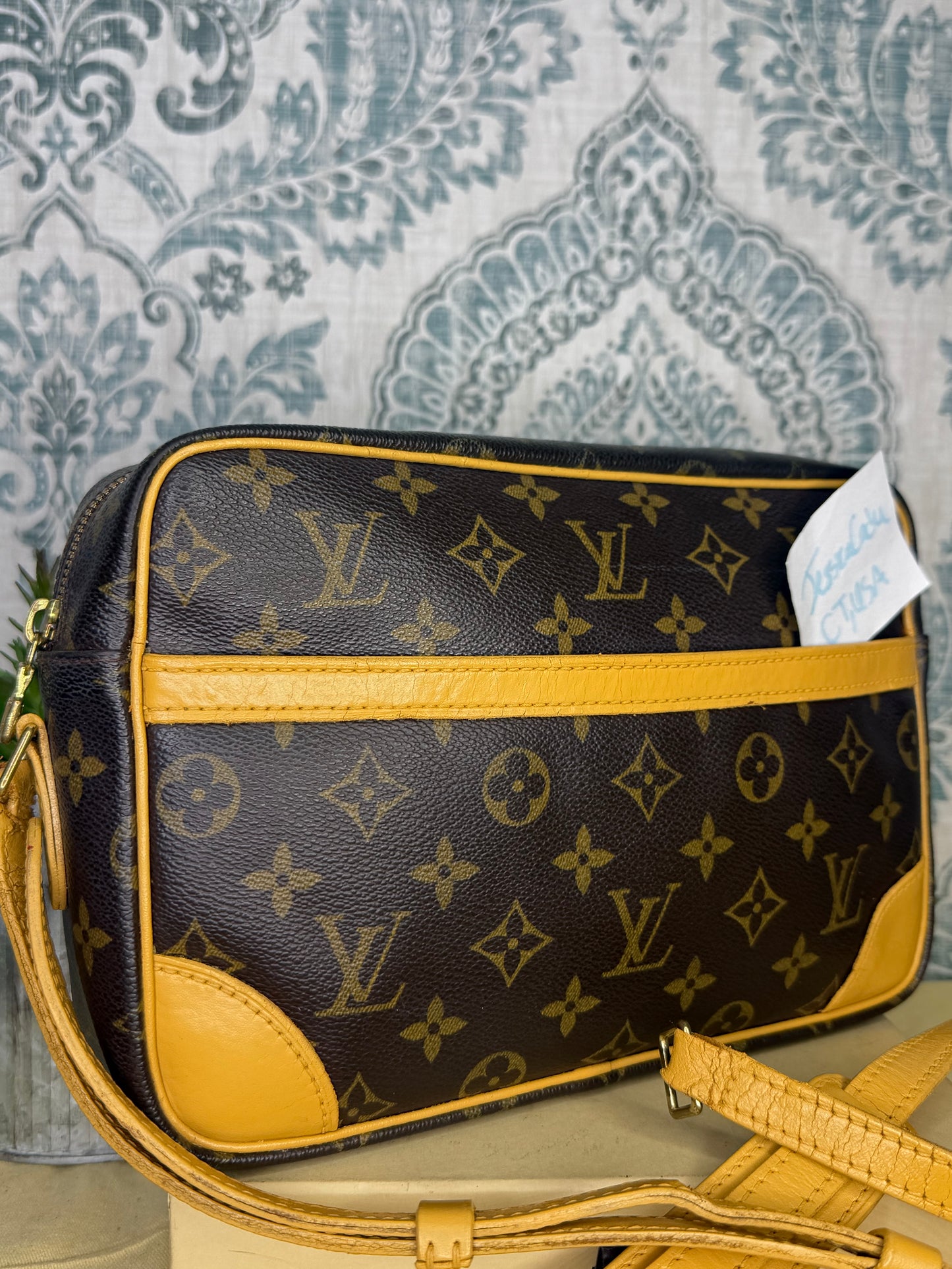 Louis Vuitton Trocadero 27