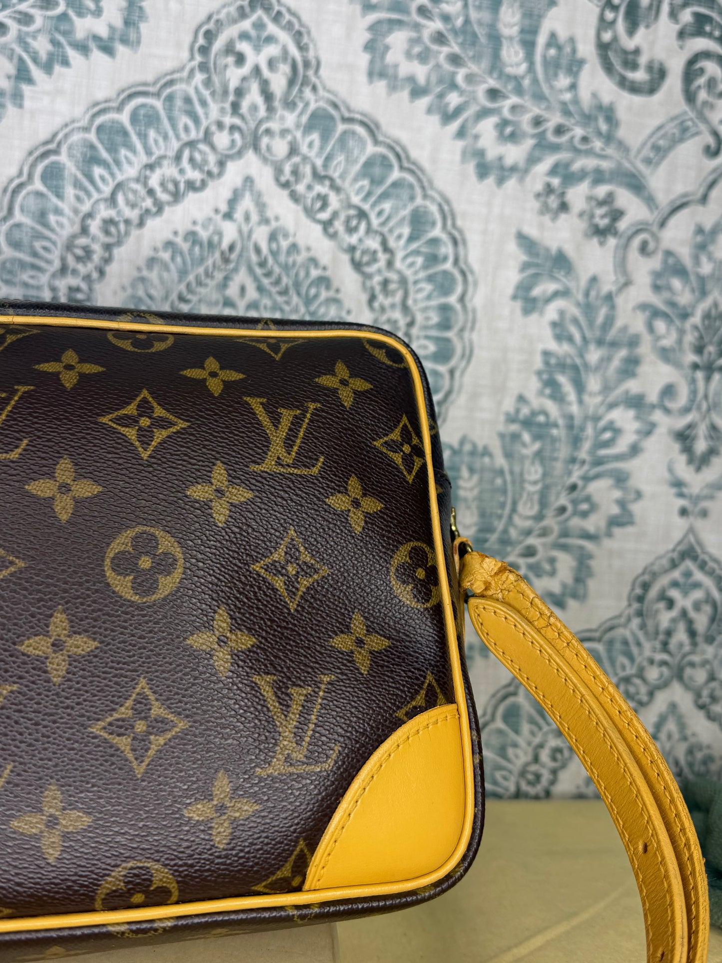 Louis Vuitton Trocadero 27