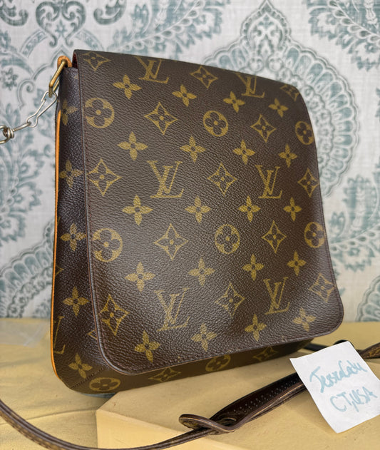 Louis Vuitton Musette Salsa PM