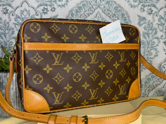 Louis Vuitton Trocadero 30