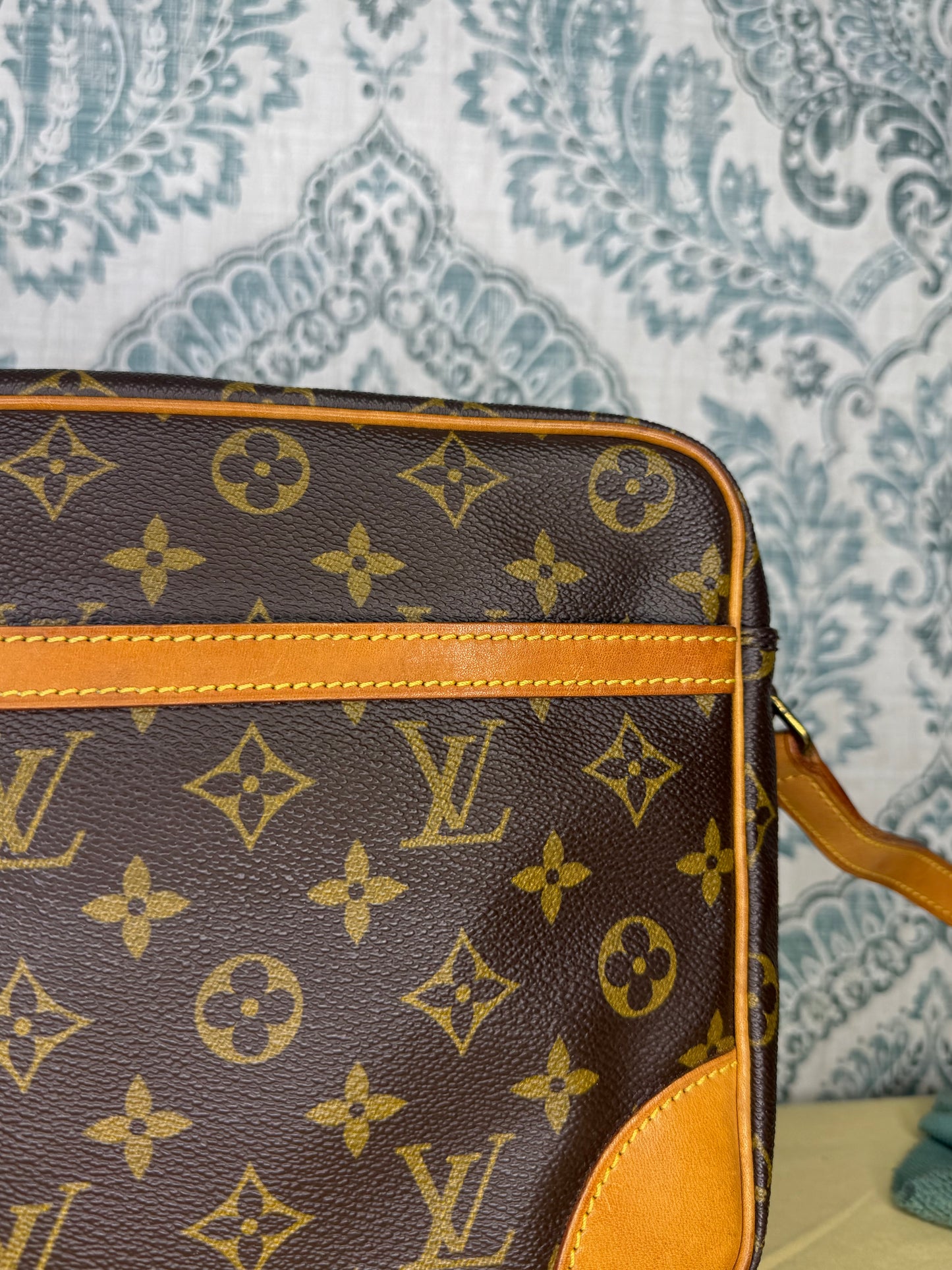 Louis Vuitton Trocadero 30