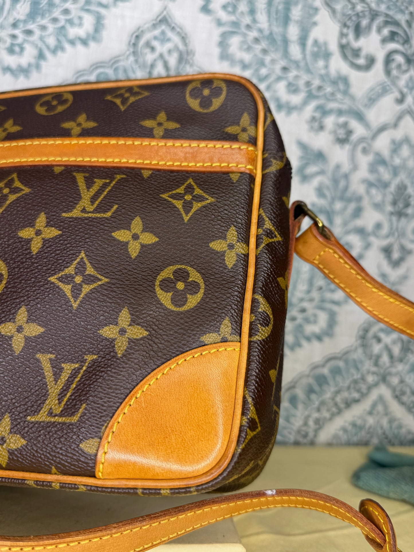Louis Vuitton Trocadero 30