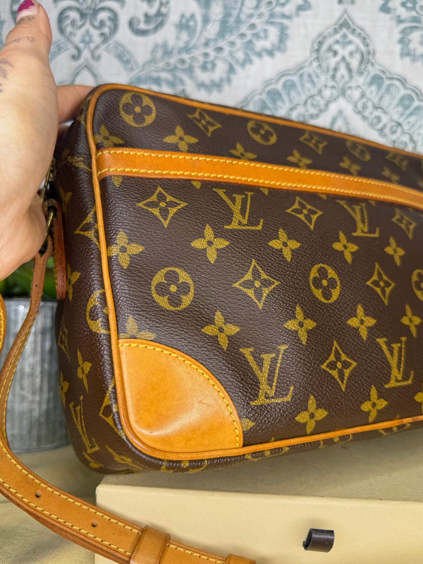 Louis Vuitton Trocadero 30
