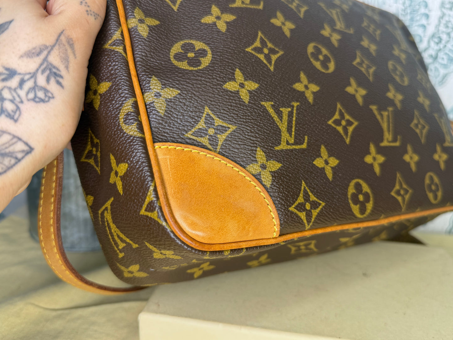 Louis Vuitton Trocadero 30
