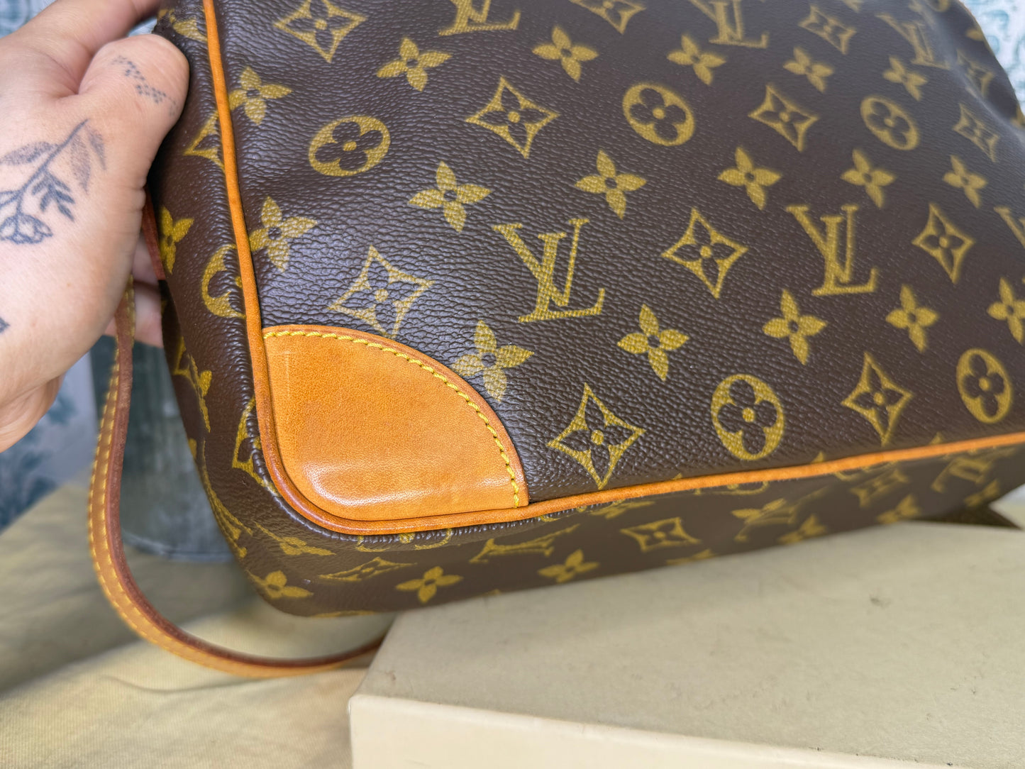 Louis Vuitton Trocadero 30