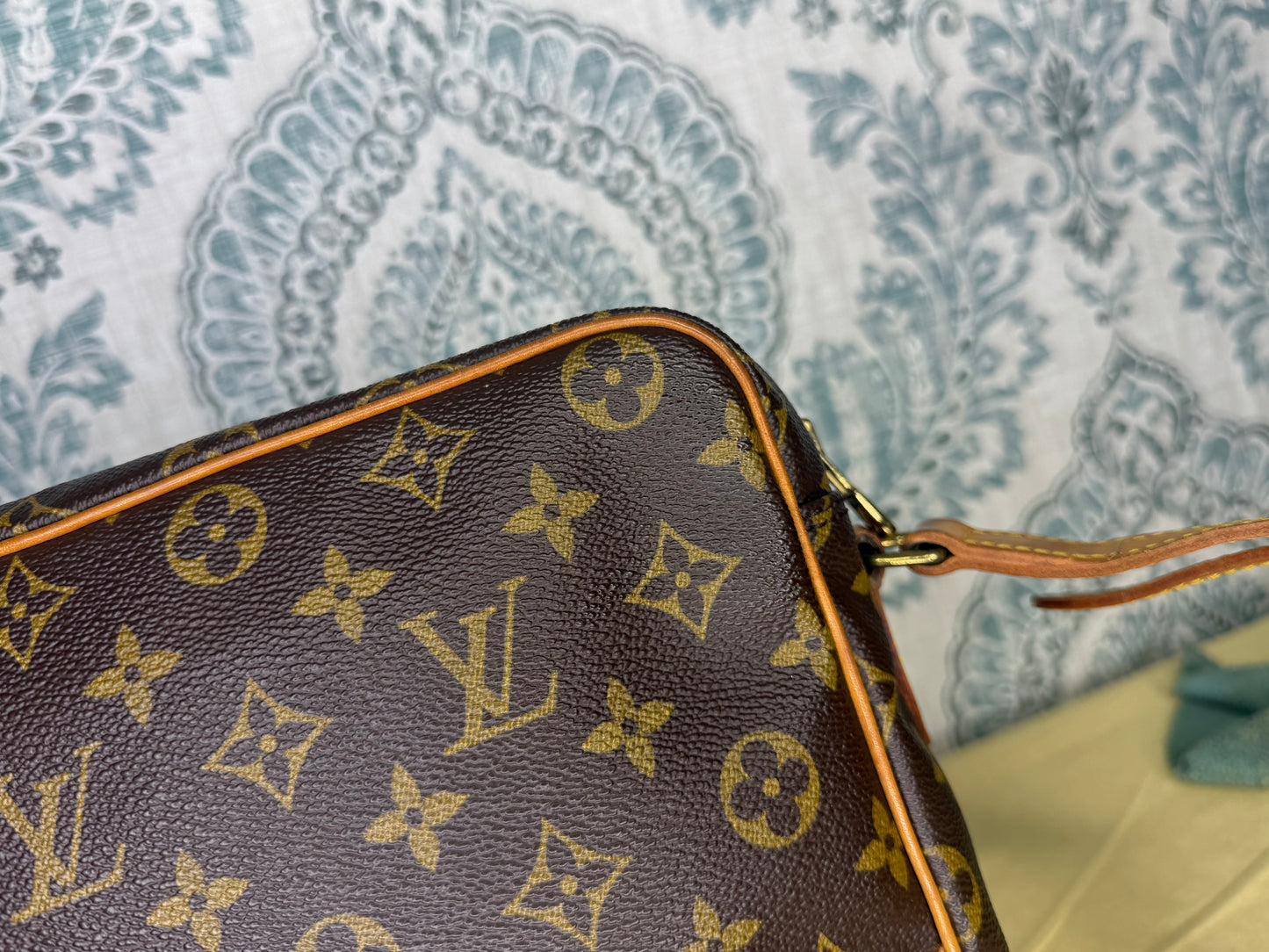 Louis Vuitton Trocadero 30