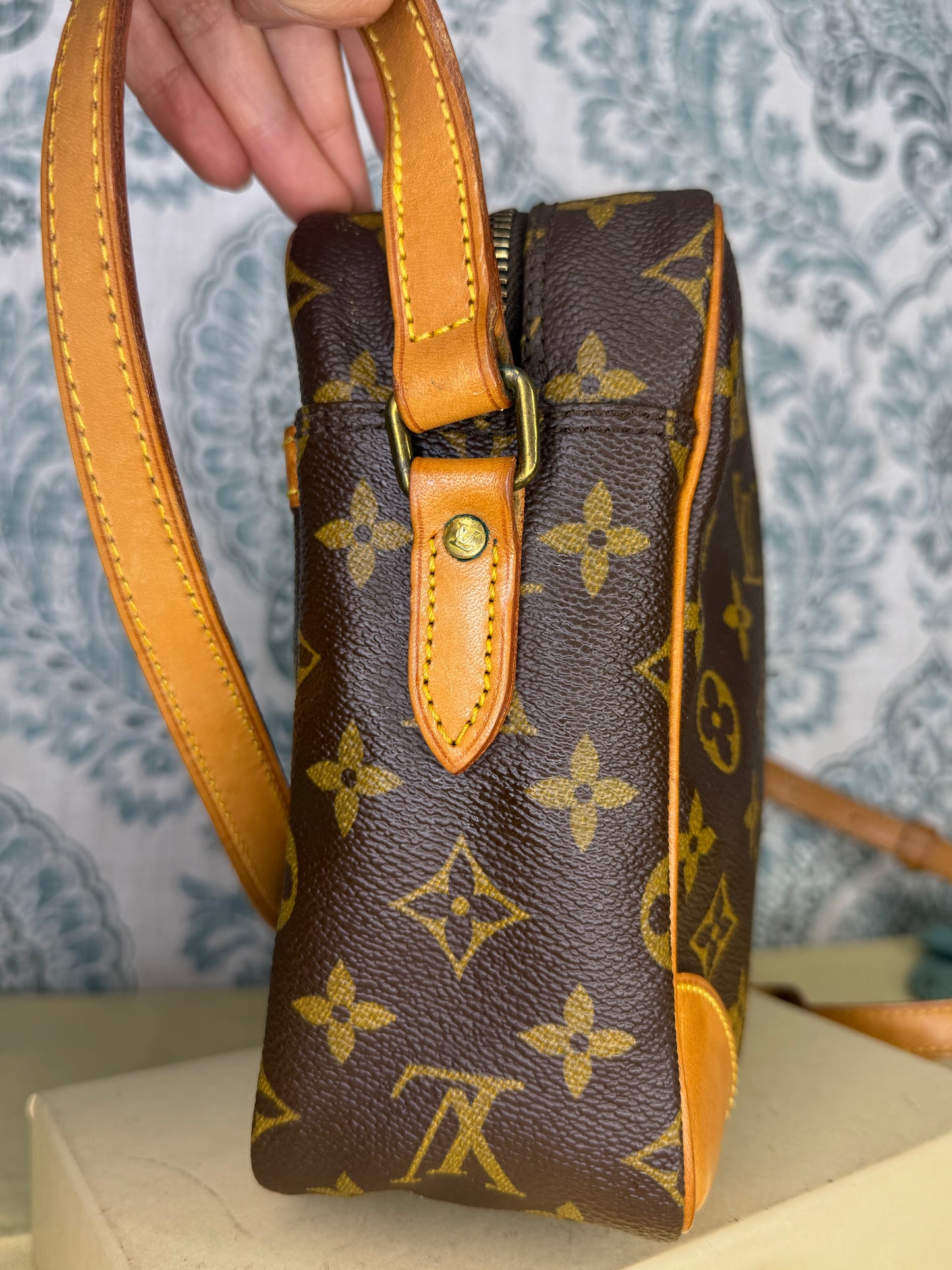 Louis Vuitton Trocadero 30