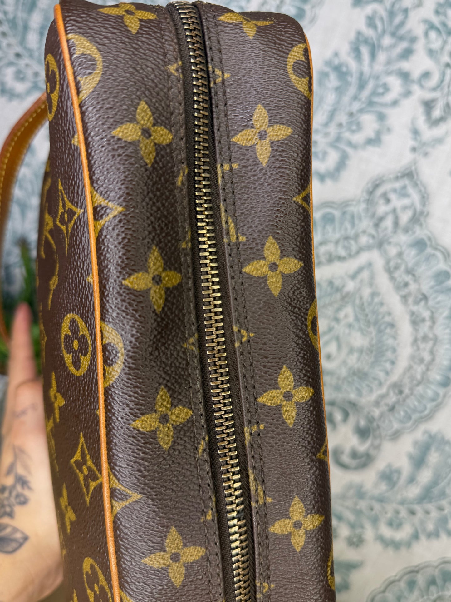 Louis Vuitton Trocadero 30