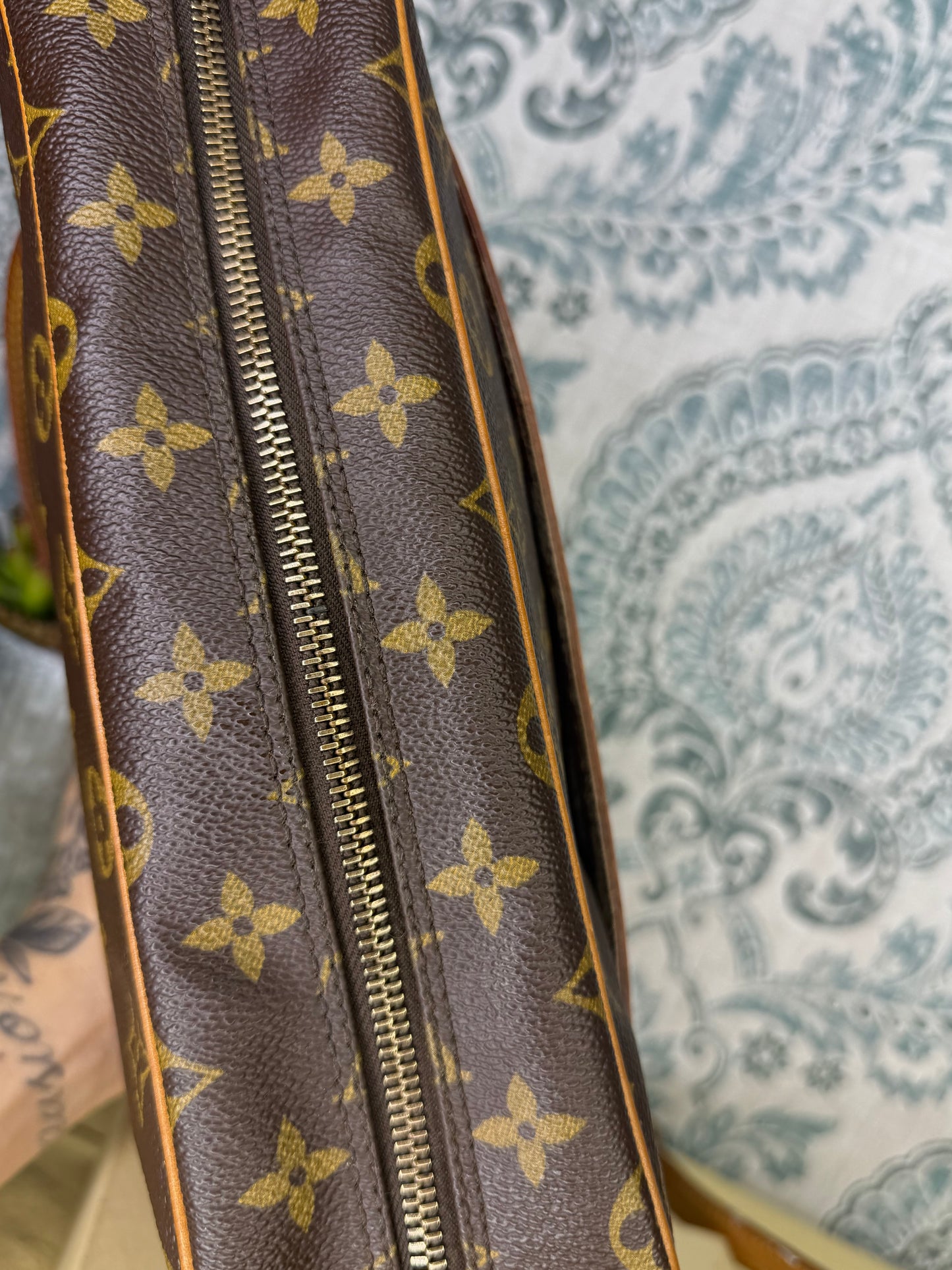 Louis Vuitton Trocadero 30