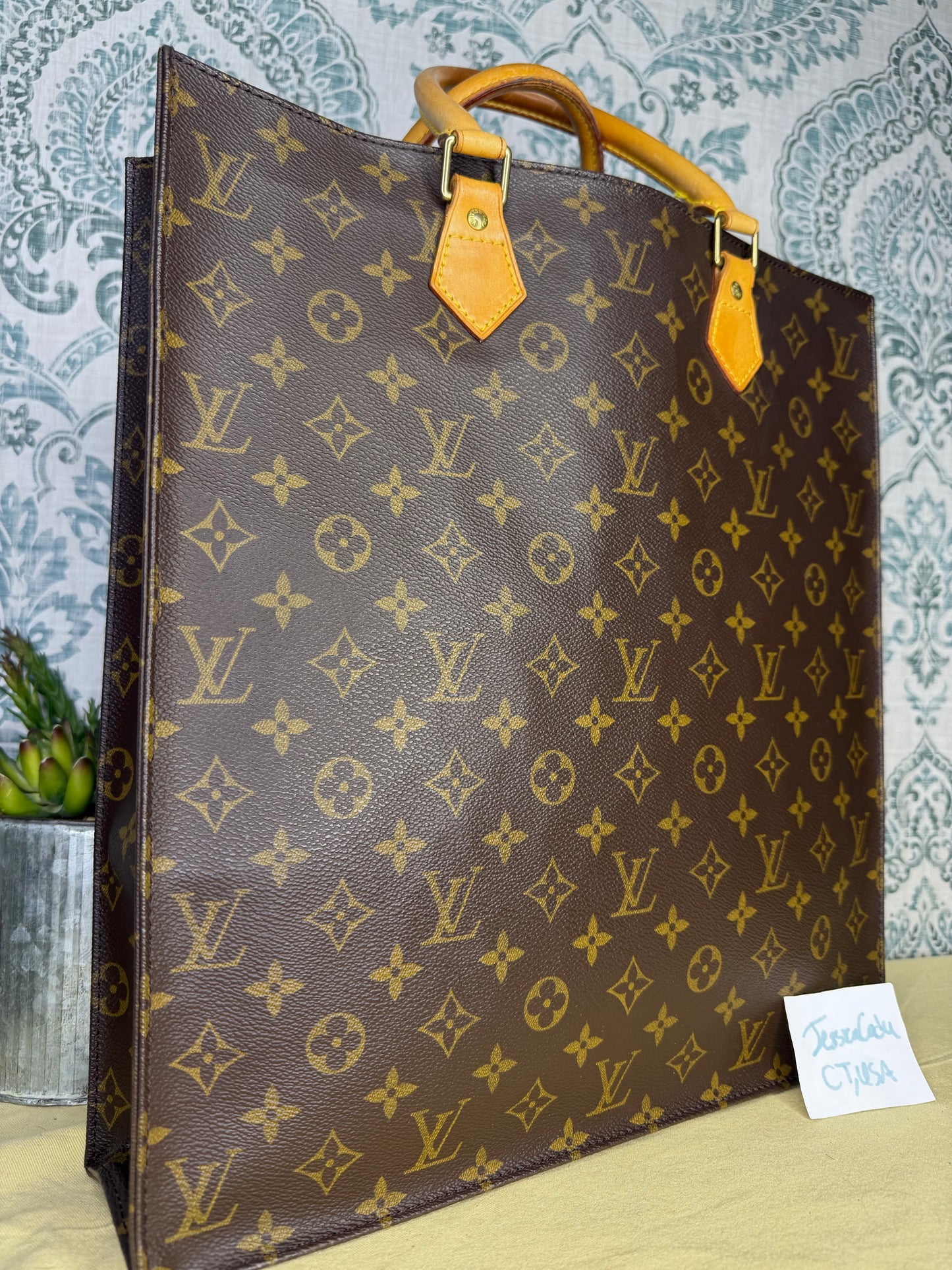 Louis Vuitton Sac Plat