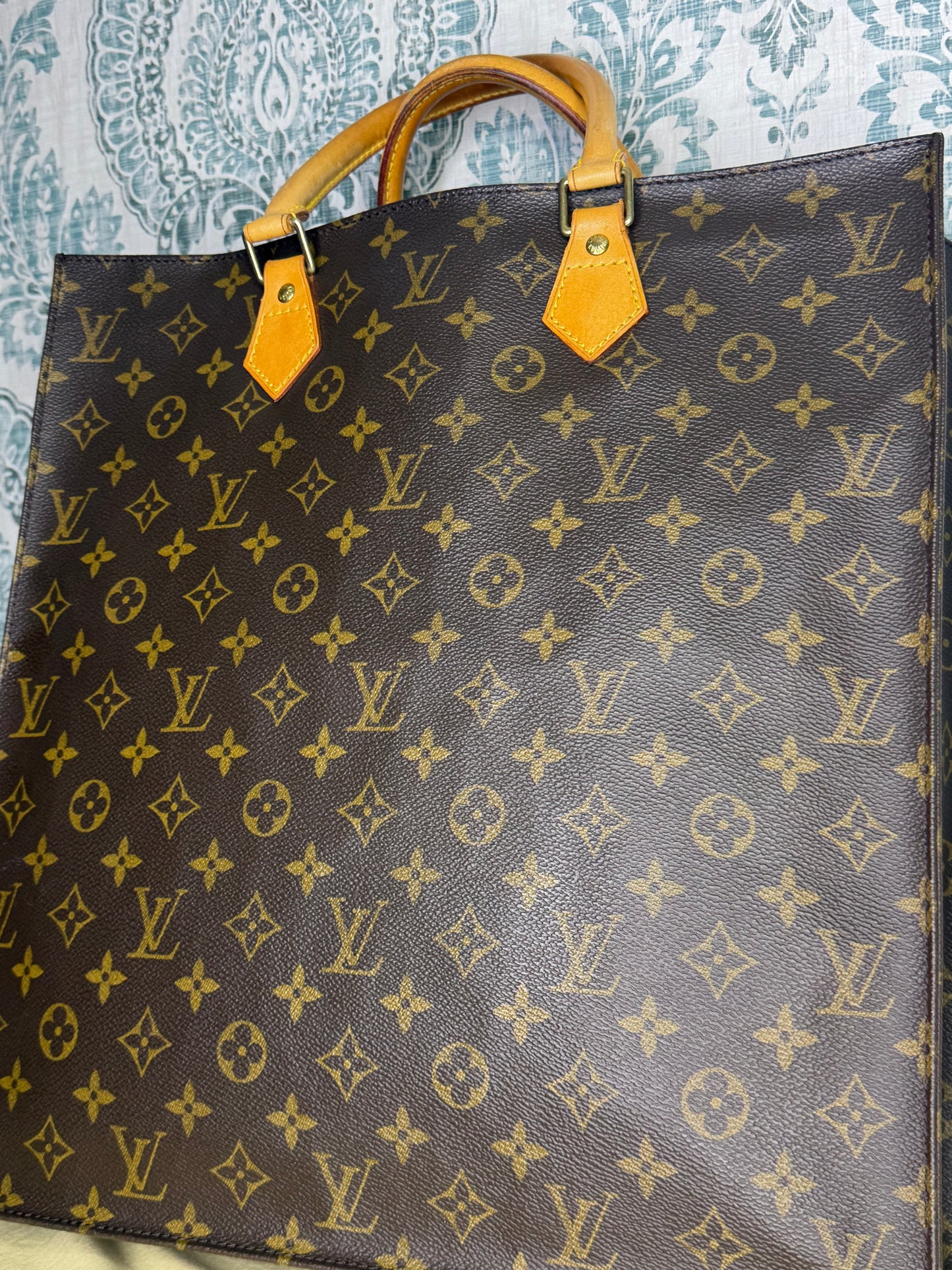 Louis Vuitton Sac Plat