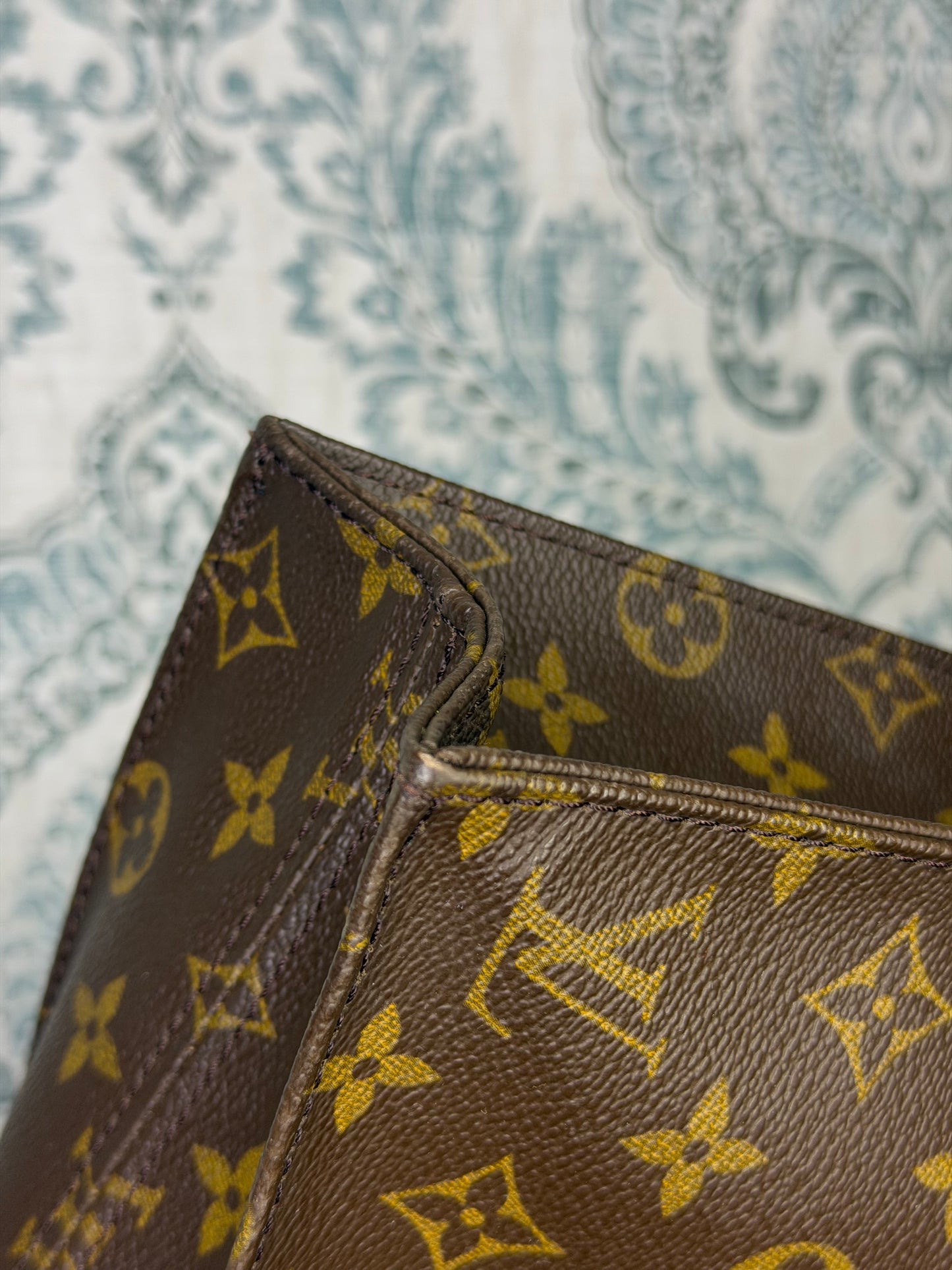 Louis Vuitton Sac Plat