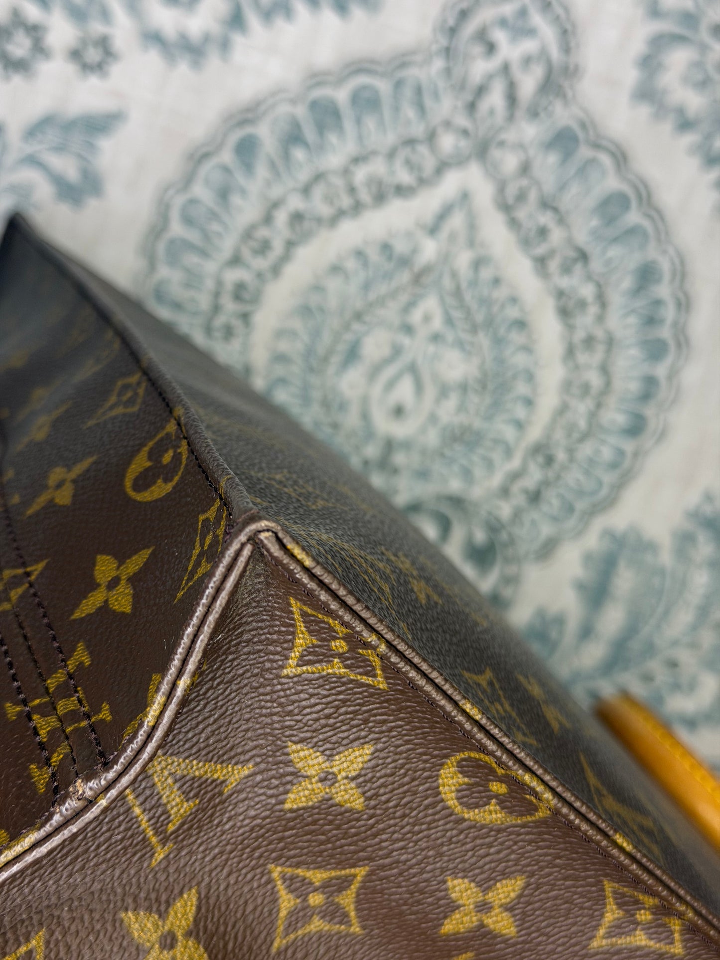Louis Vuitton Sac Plat
